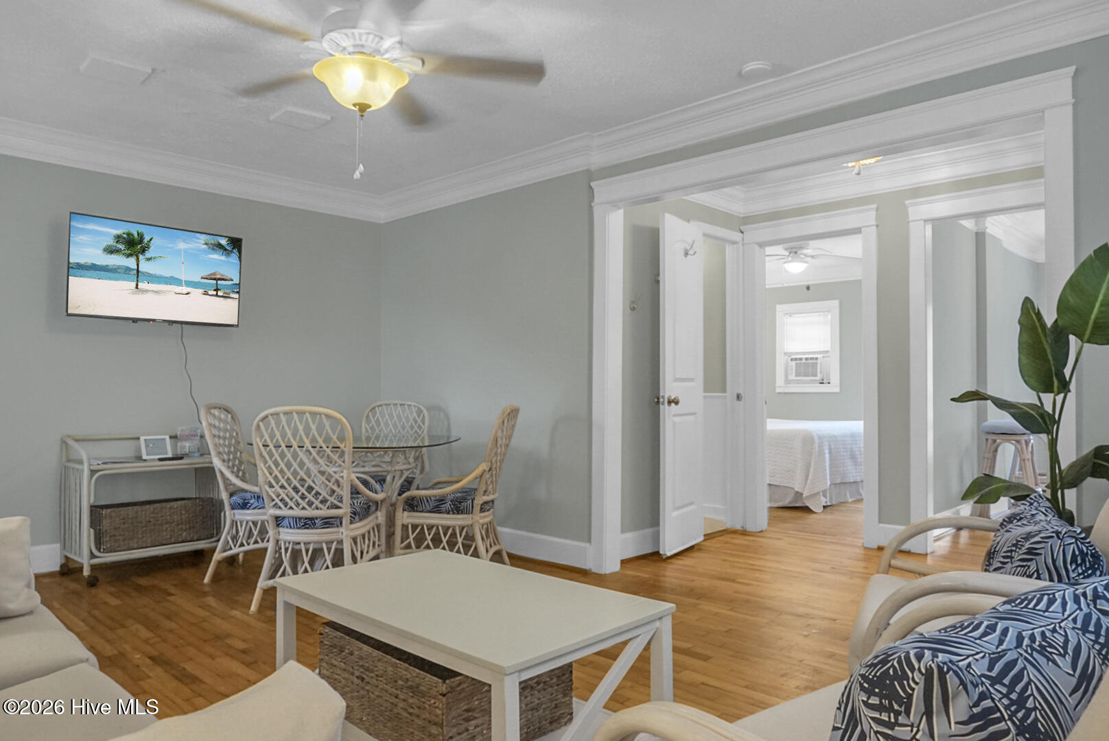 100555839 | Photo 30