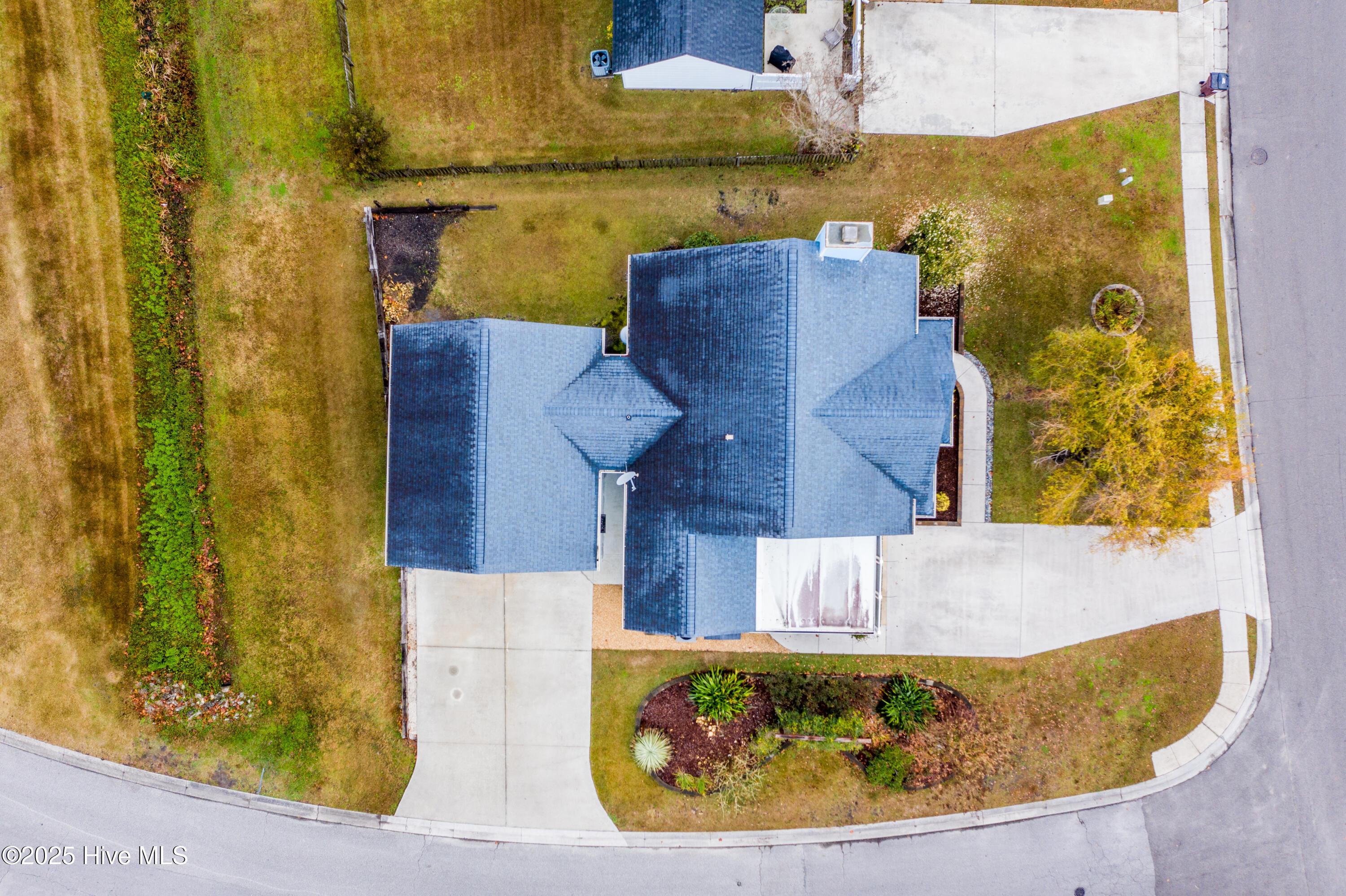 100544168 | Photo 29