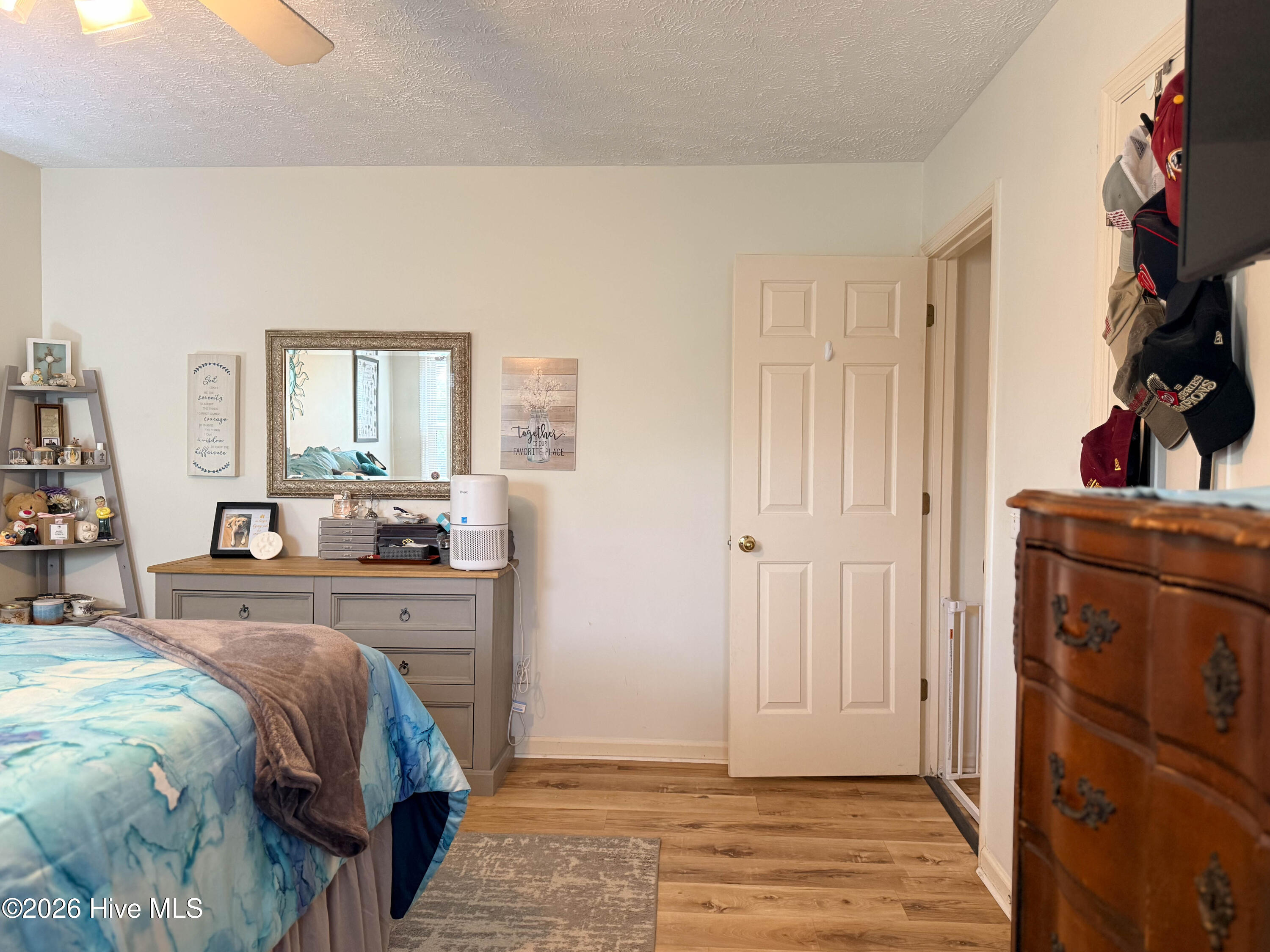 100556502 | Photo 50