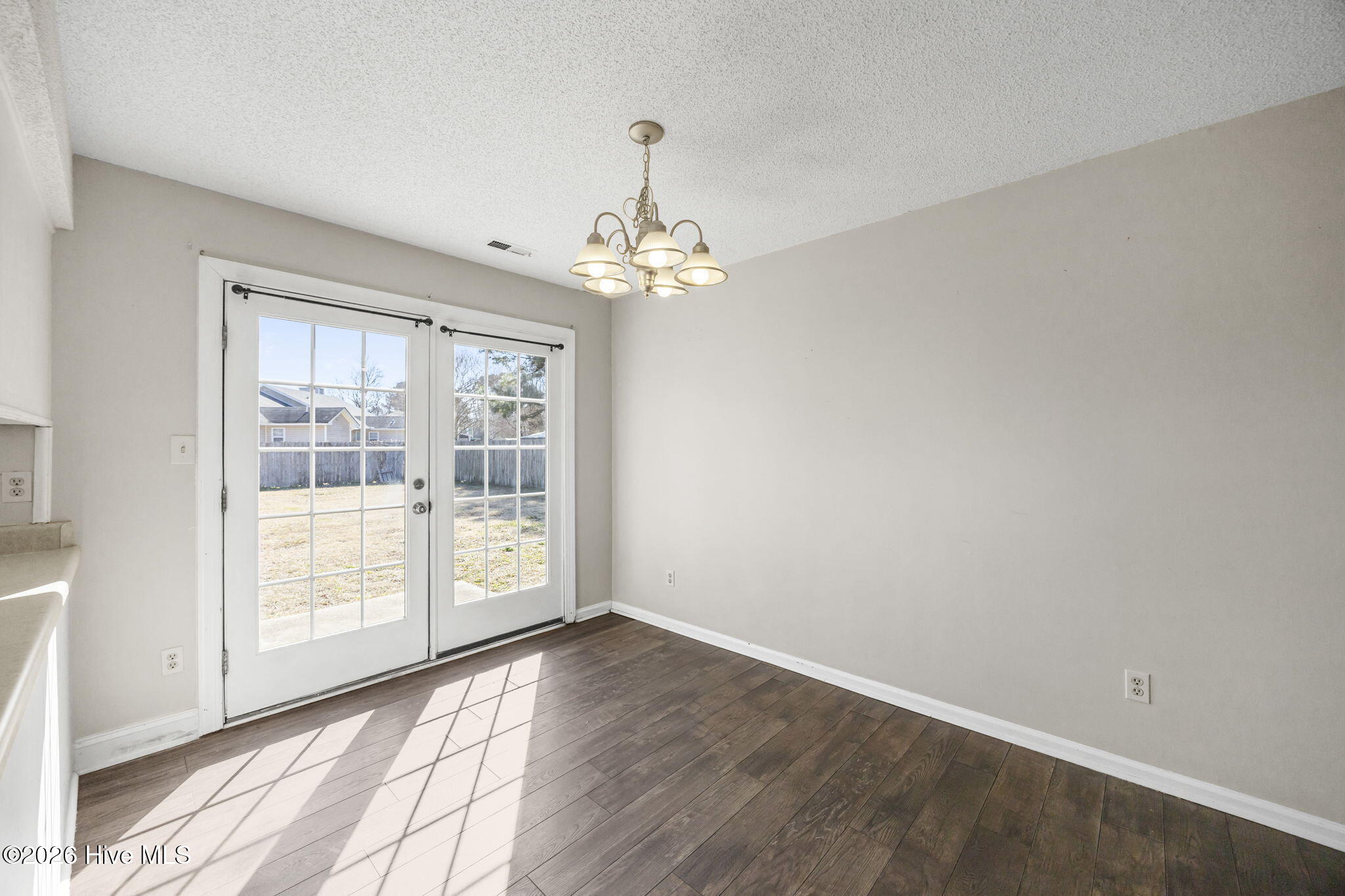 2903 Norbrick Street, Midway Park, NC 28544 – photo 11: 15-web-or-mls-2903 Norbrick St. 22