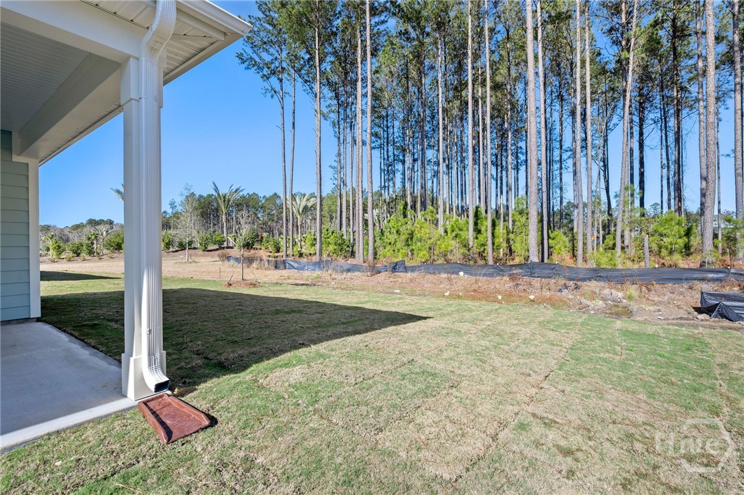 Pictures, photographs, colors, features, and sizes are for illustration purposes only and will vary from the homes as built.