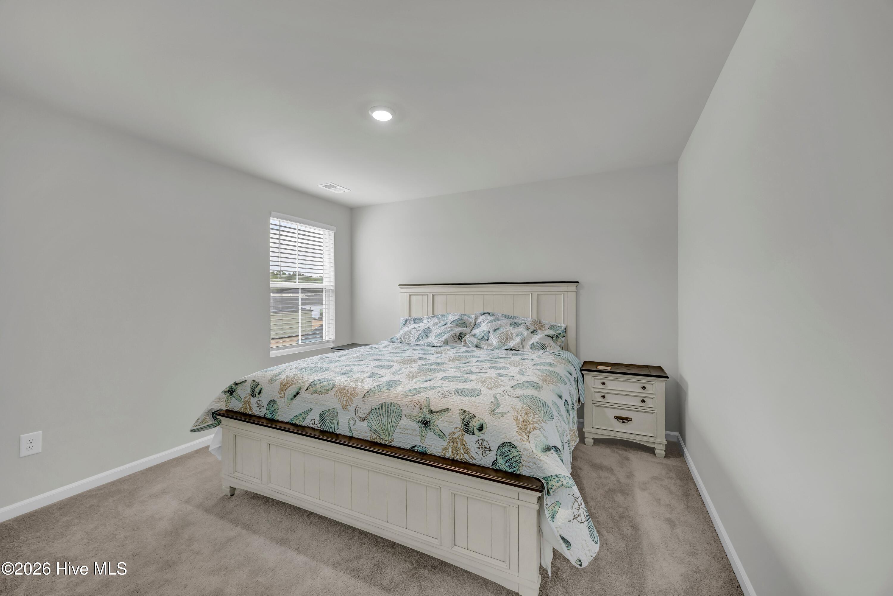 100554355 | Photo 17