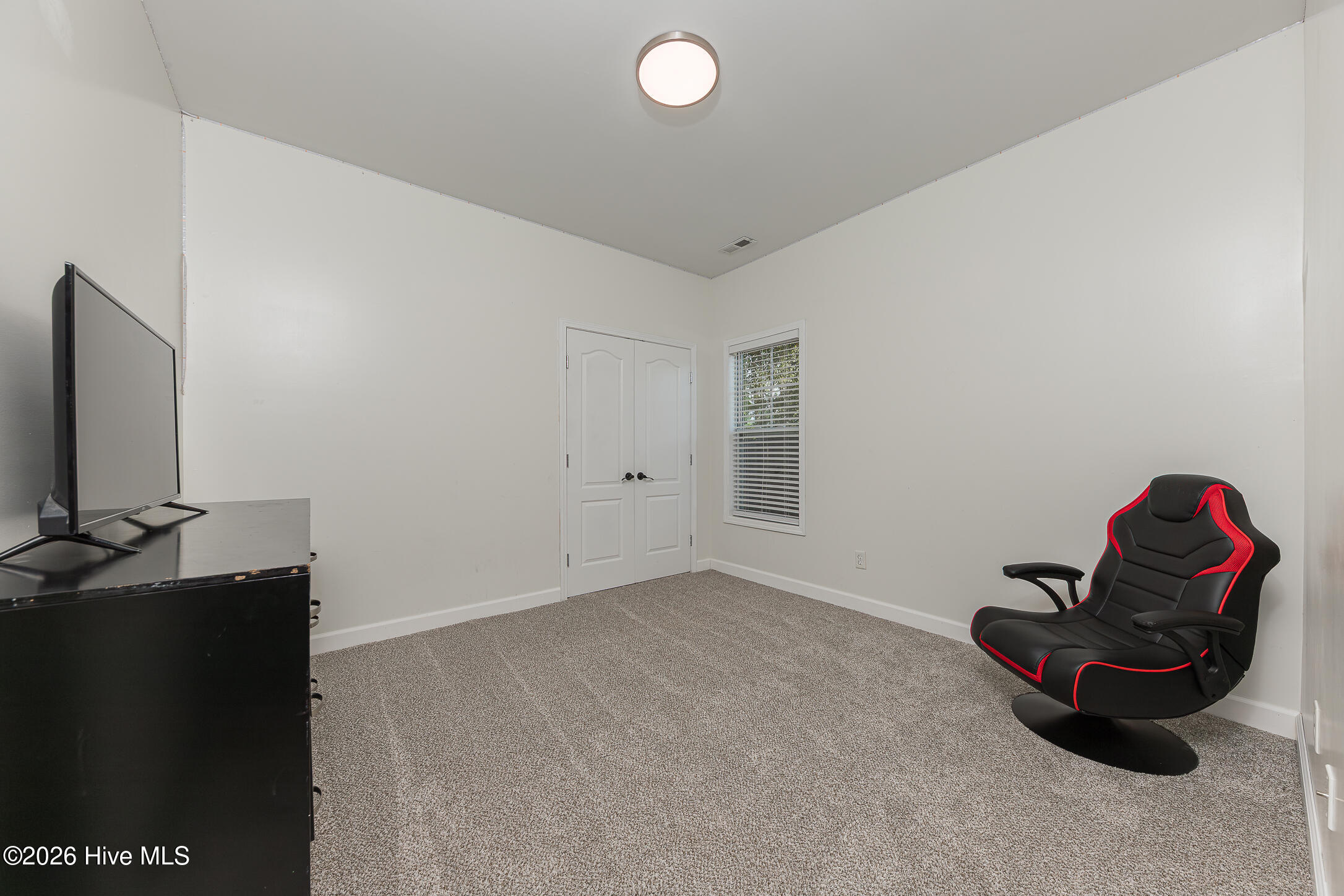 100566582 | Photo 27