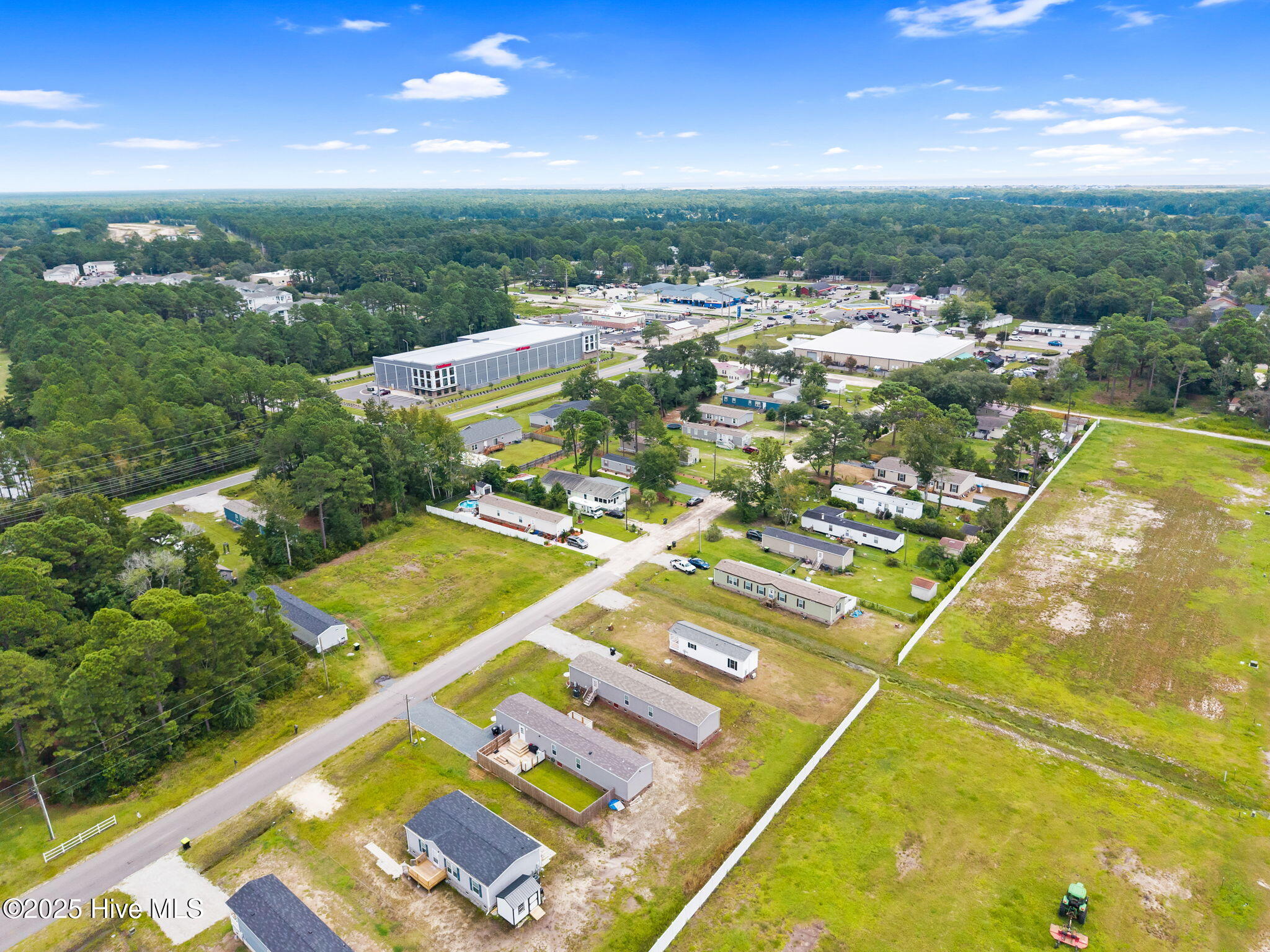 100526745 | Photo 25