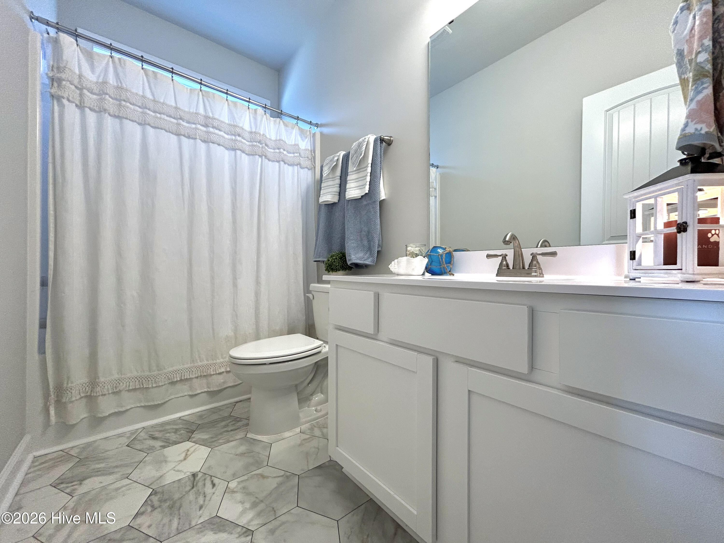 100553295 | Photo 27