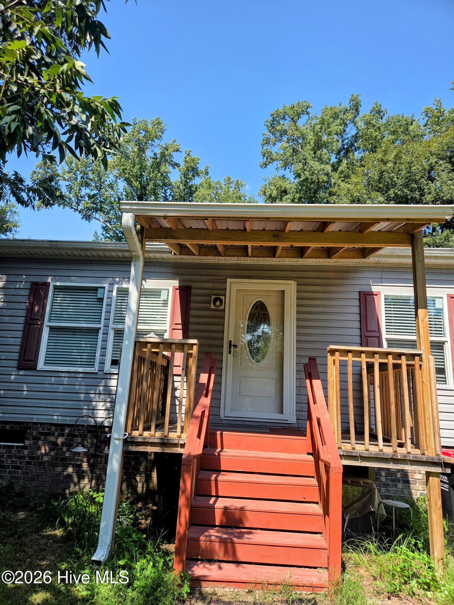 Photo 3 of Manufactured home for sale at 18060 Queen Rd, Laurinburg, NC 28352 | MLS# 100601670 | Listing updated on 2026-09-05