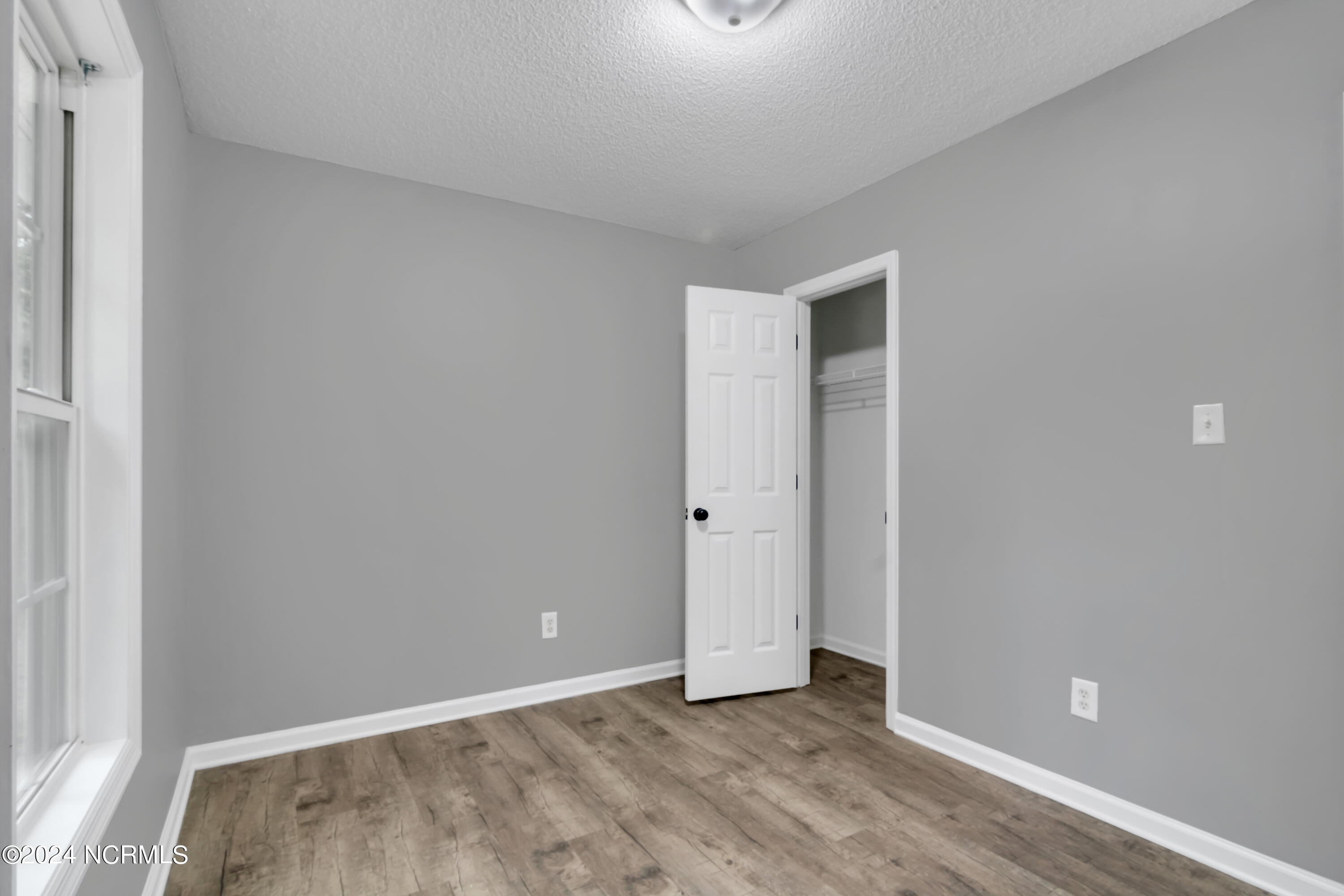 100544101 | Photo 15