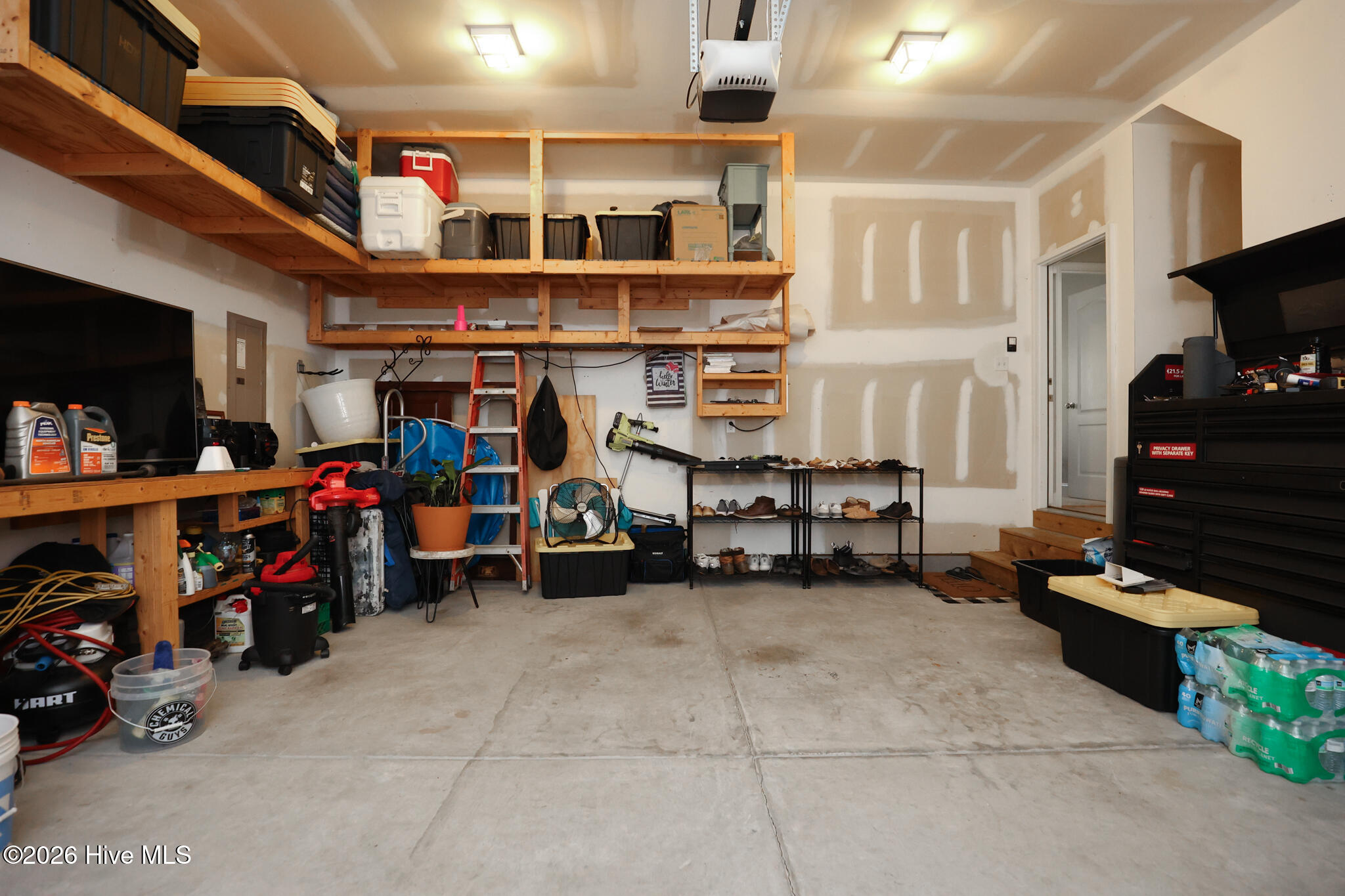 100559390 | Photo 44