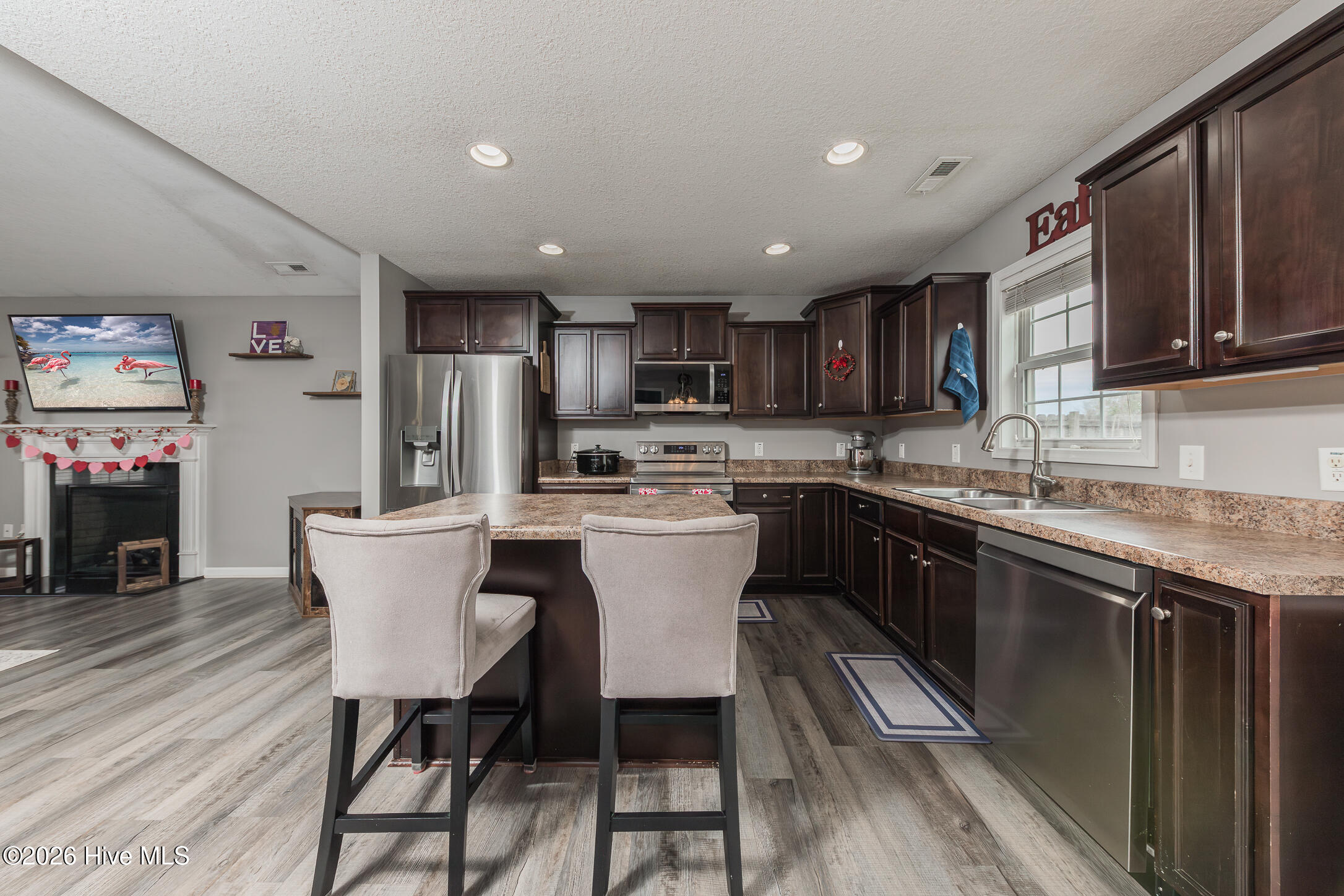 100550736 | Photo 17