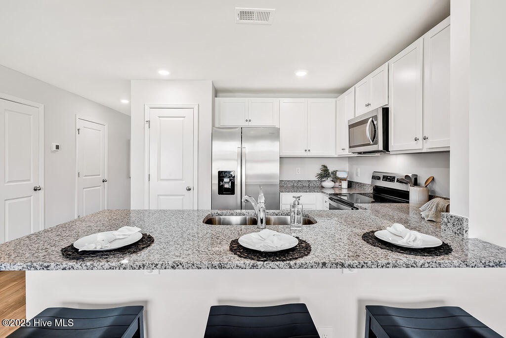 100545986 | Photo 13