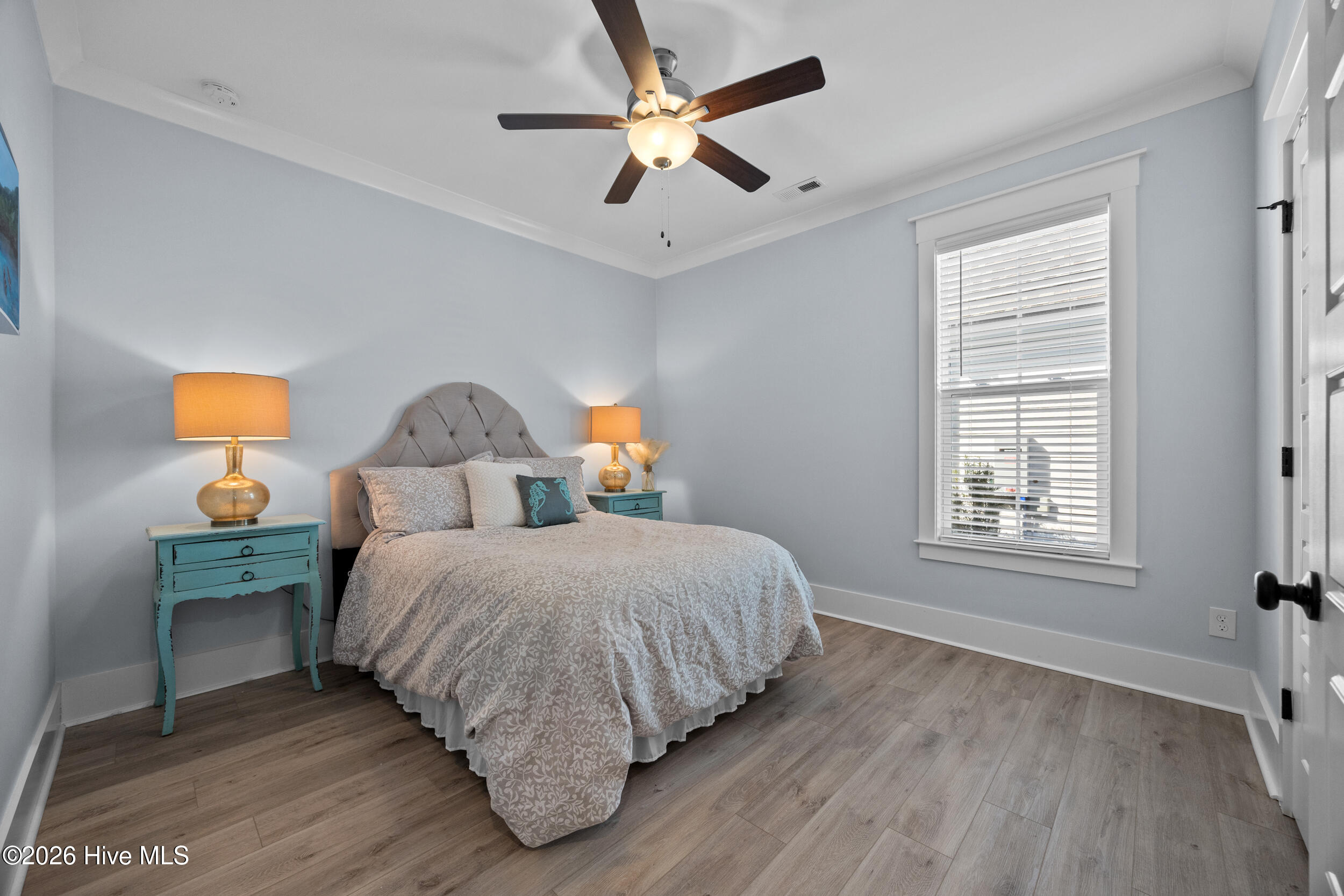 100555433 | Photo 35