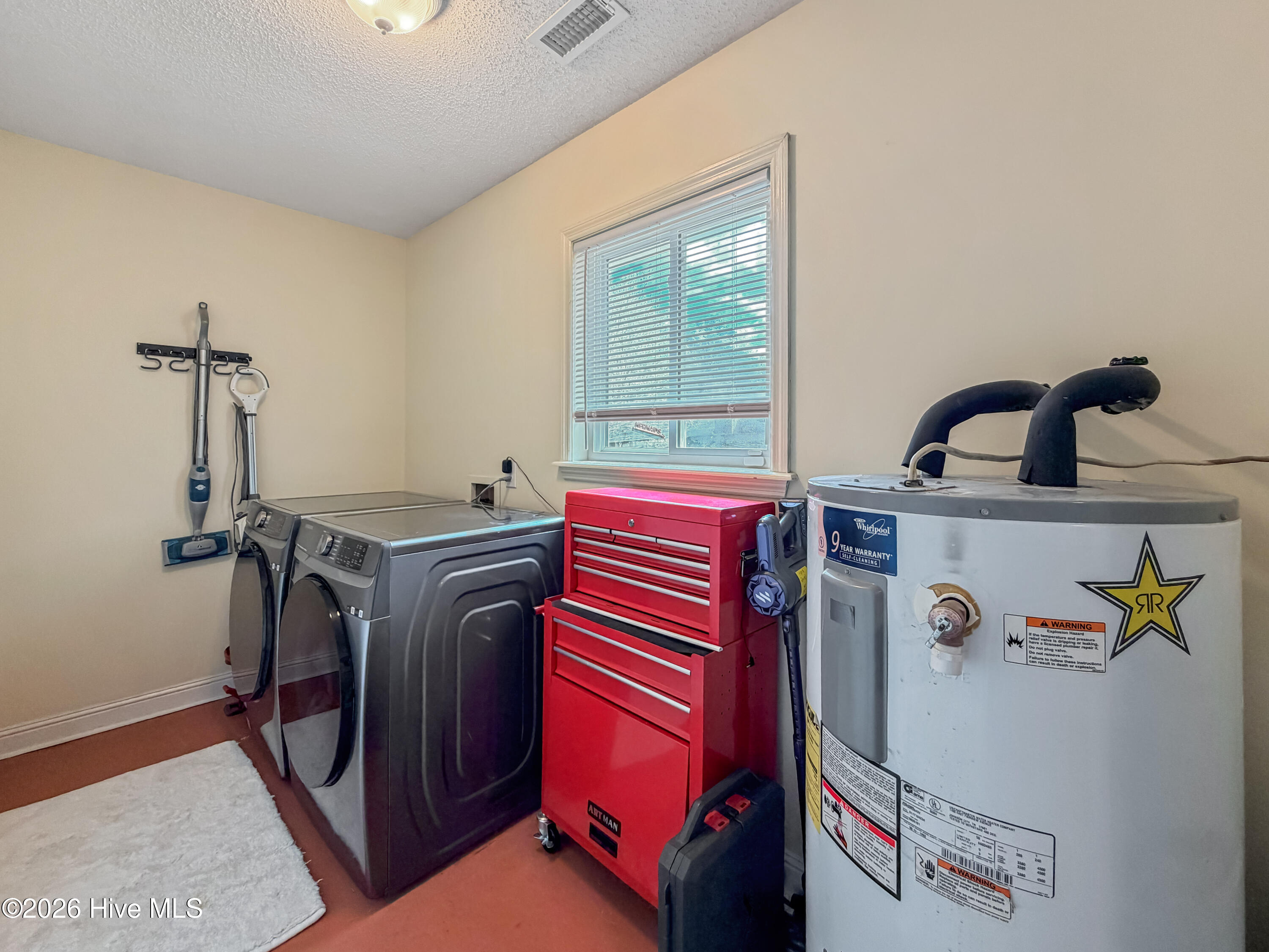 100564725 | Photo 30