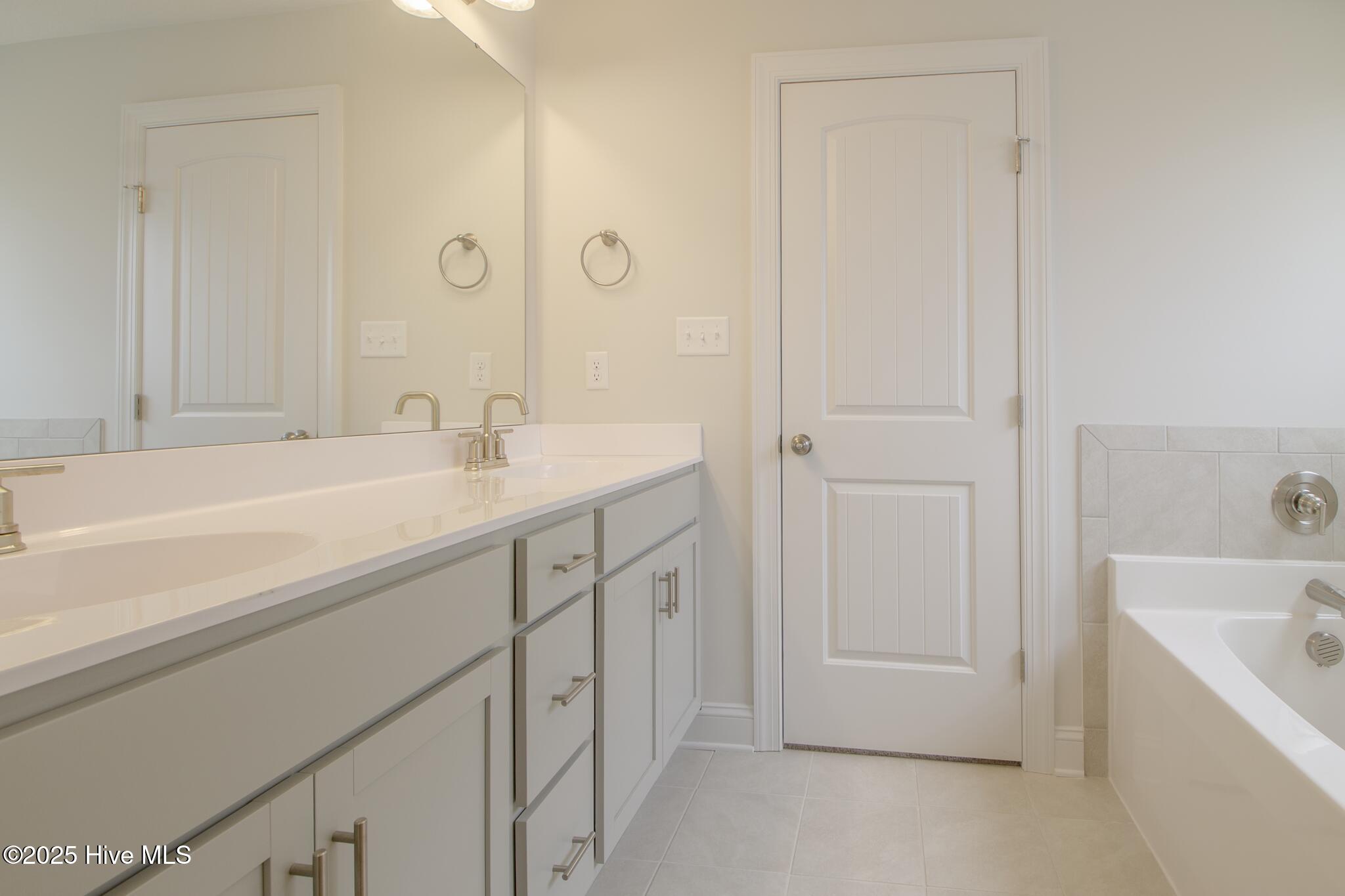 100509462 | Photo 27