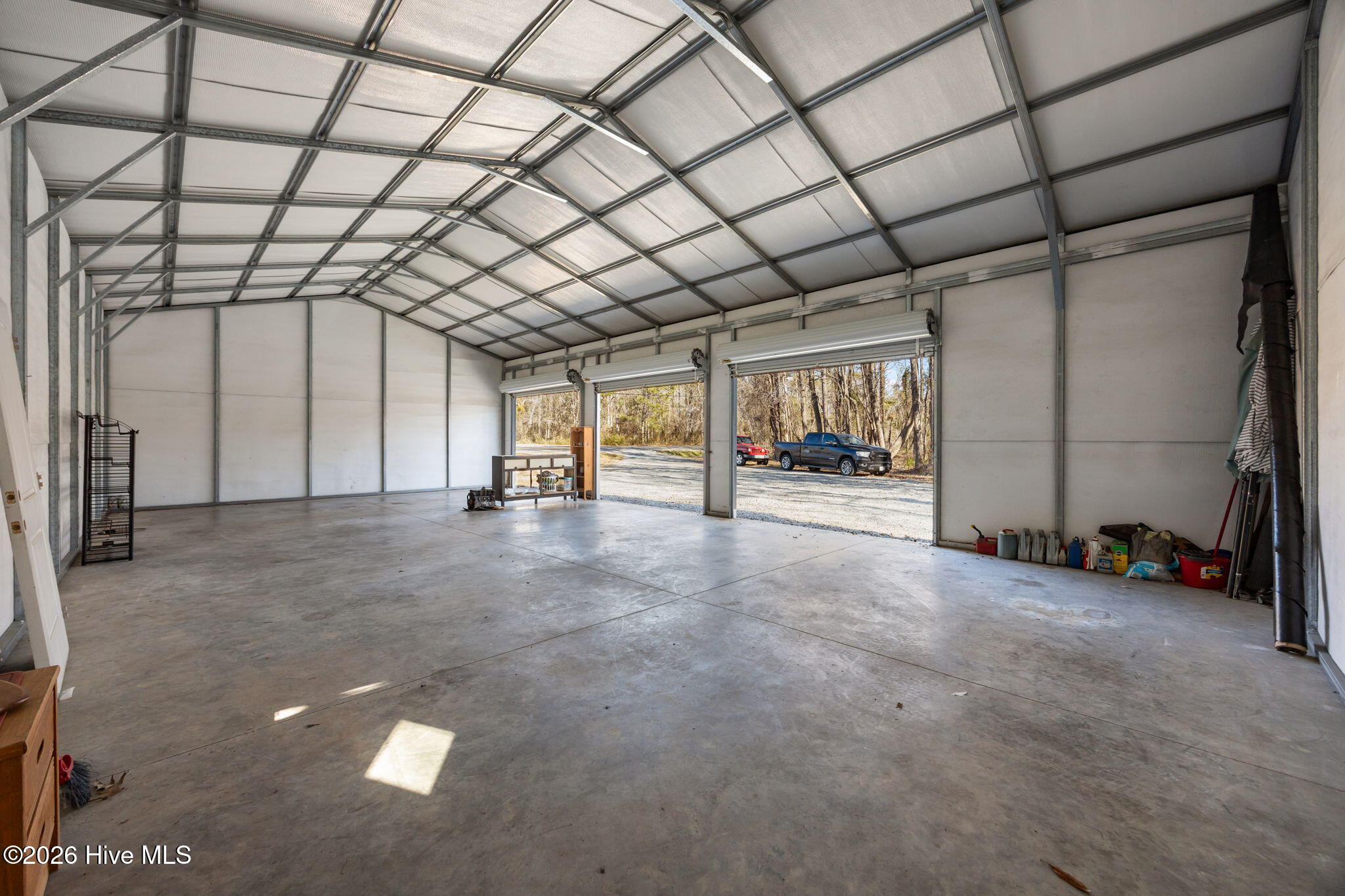 100553679 | Photo 33