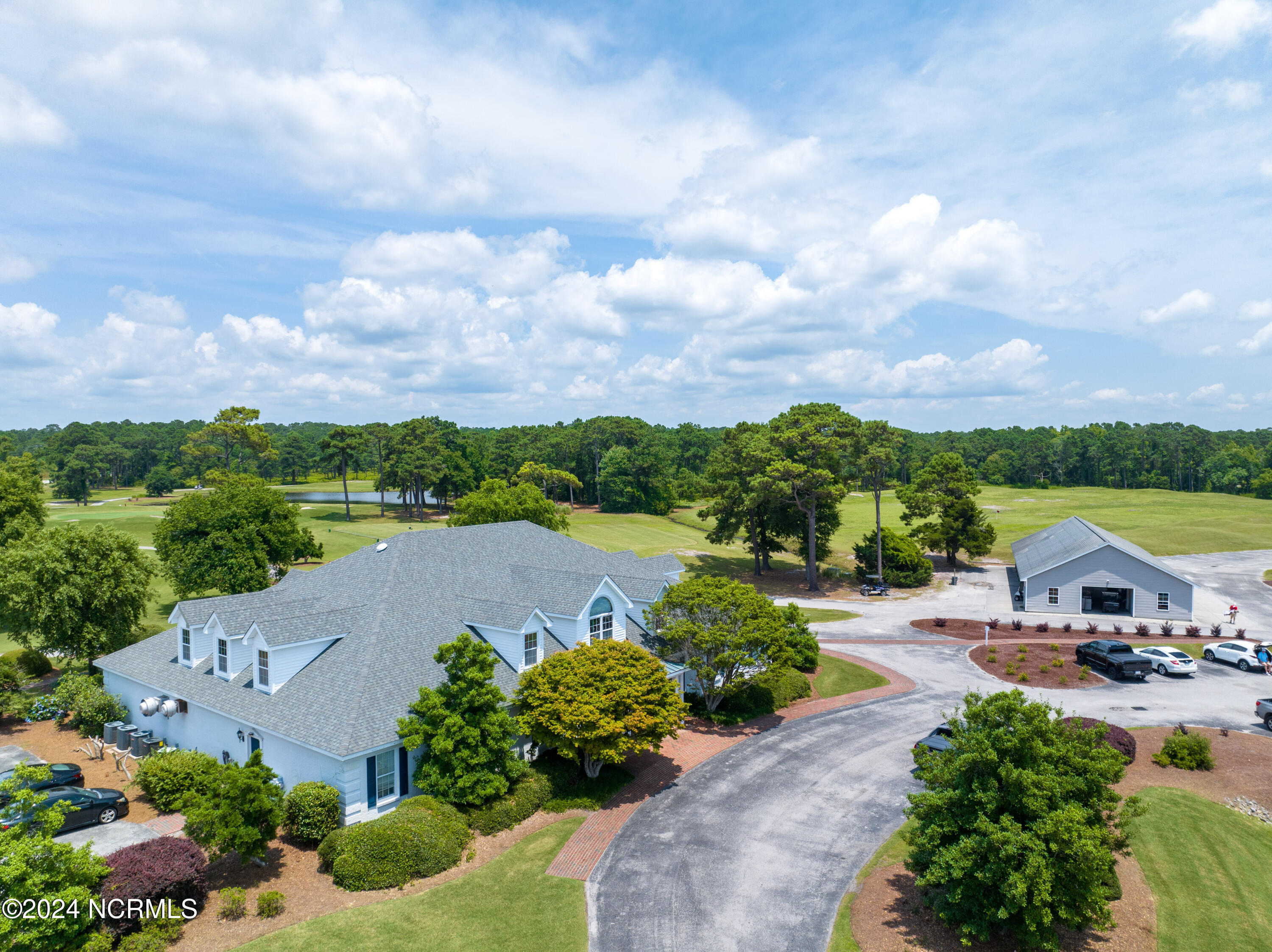 100472919 | Photo 38