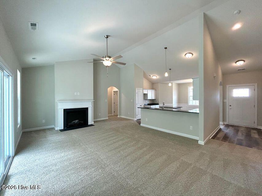 100553181 | Photo 16