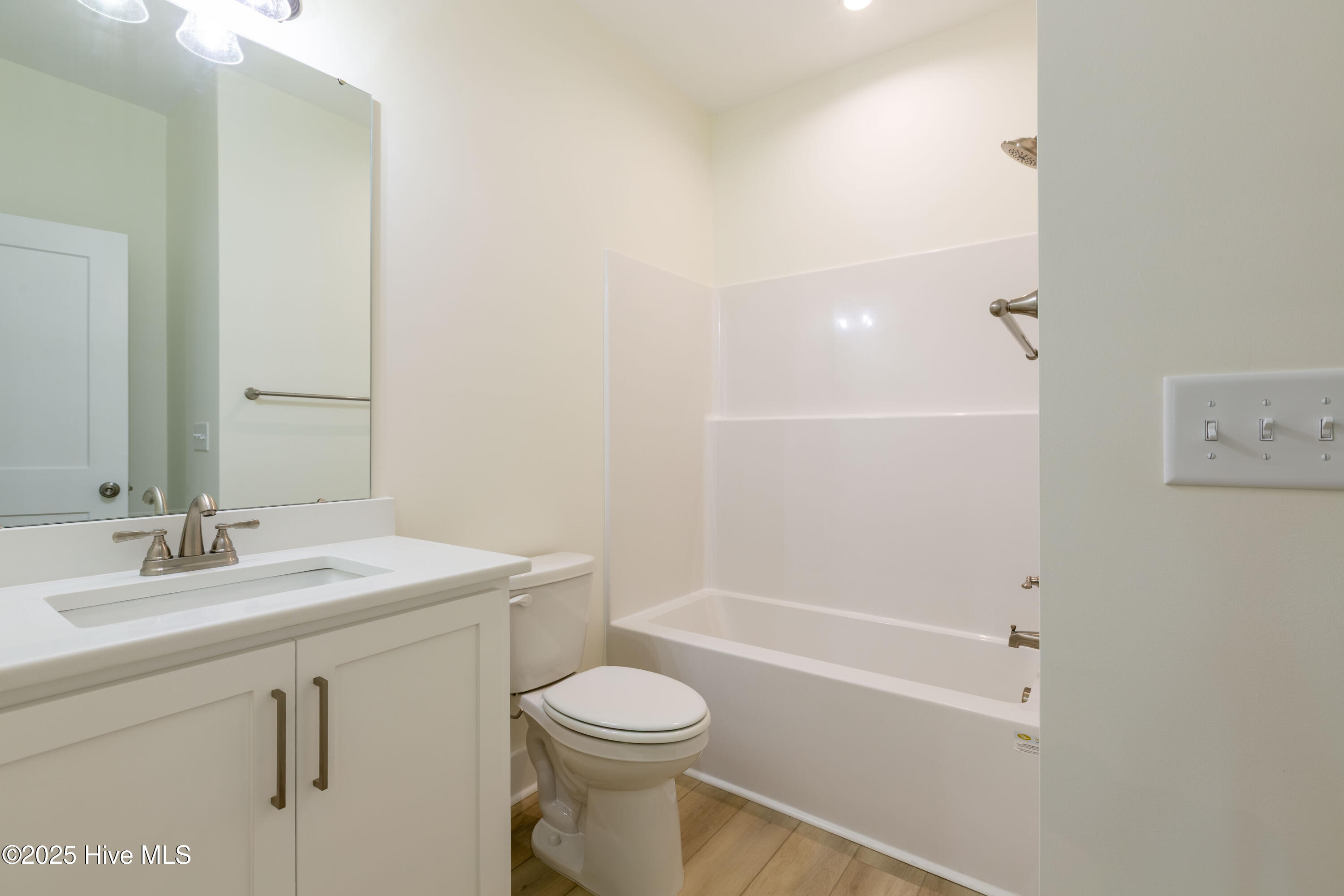 100553221 | Photo 31