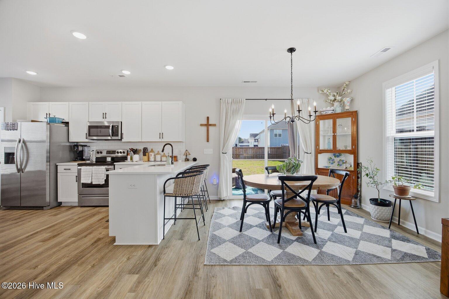 100567479 | Photo 11