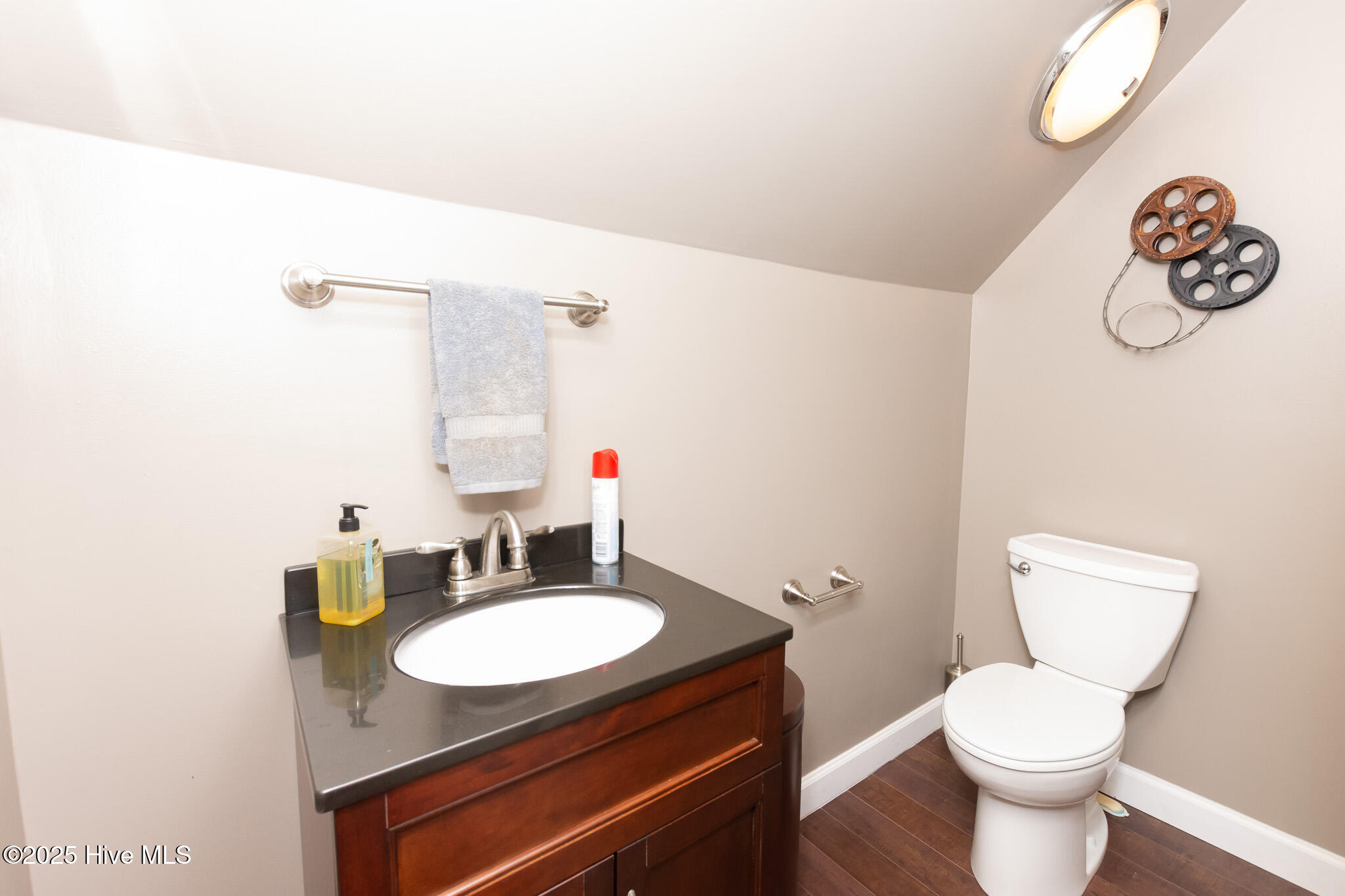 100529268 | Photo 55