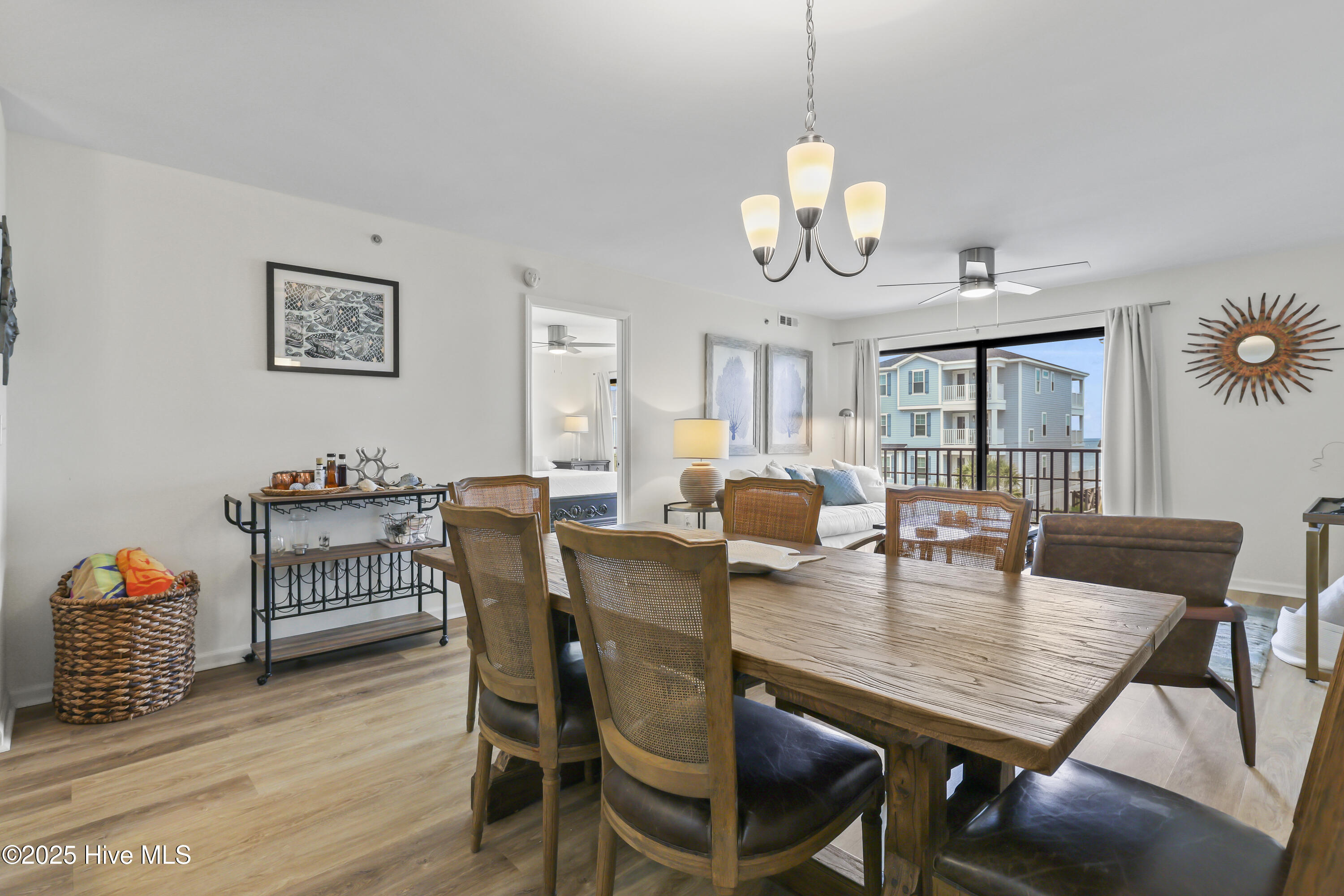 1518 S Lake Park Boulevard 2e, Carolina Beach, NC 28428 – photo 20: Photo Sep 15 2025, 14 27 02