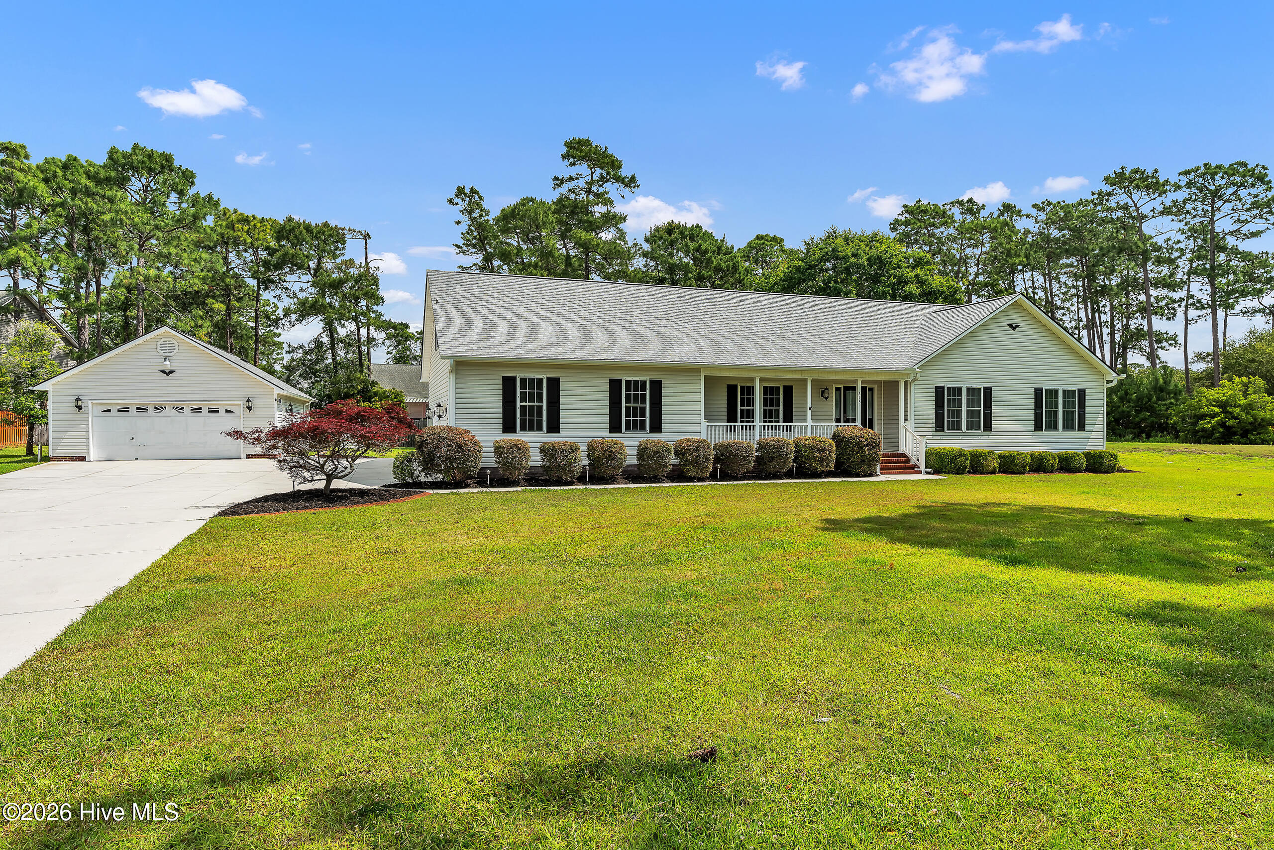 215 Winding Creek Way,Hubert
