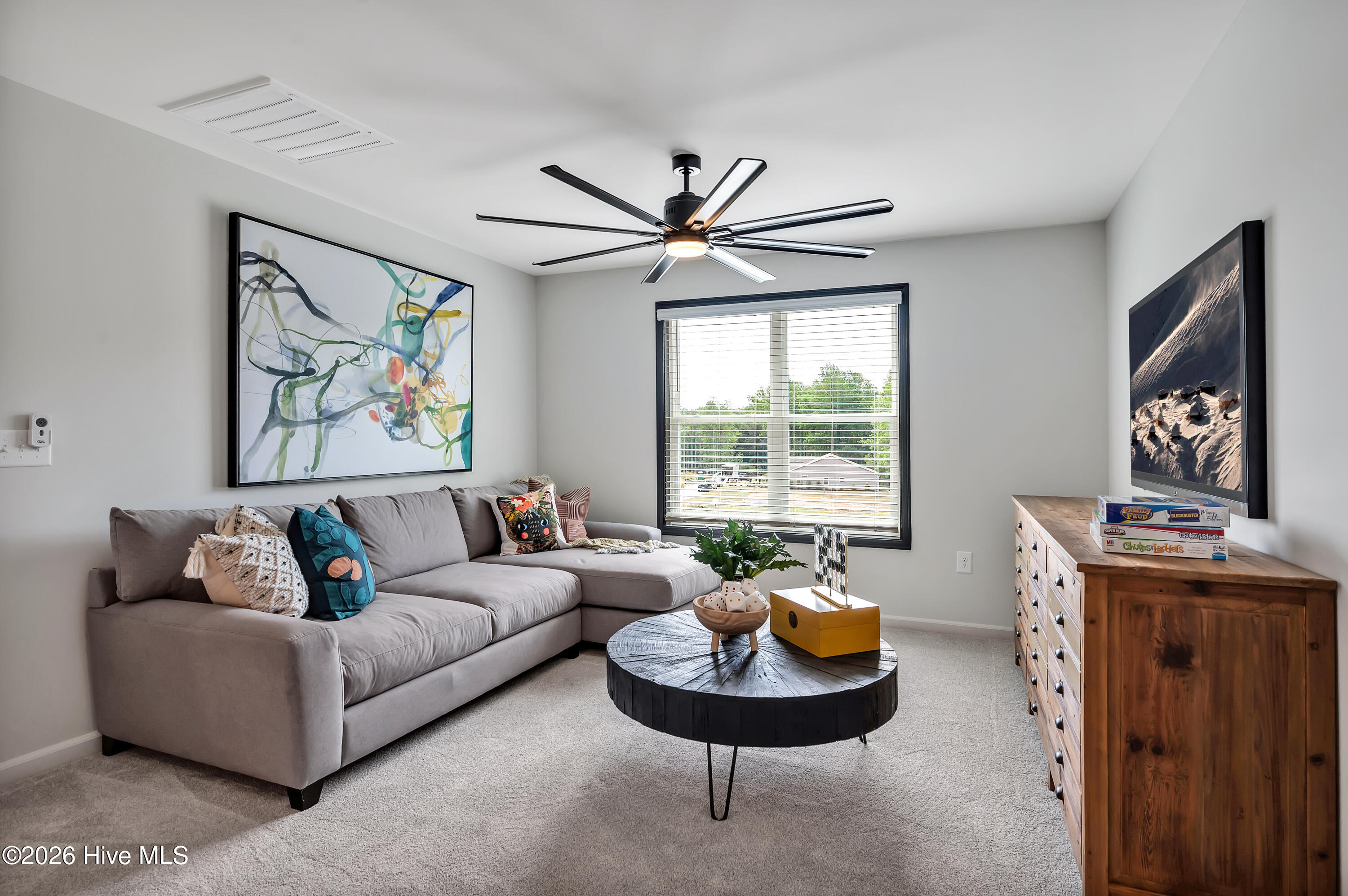 100548090 | Photo 20