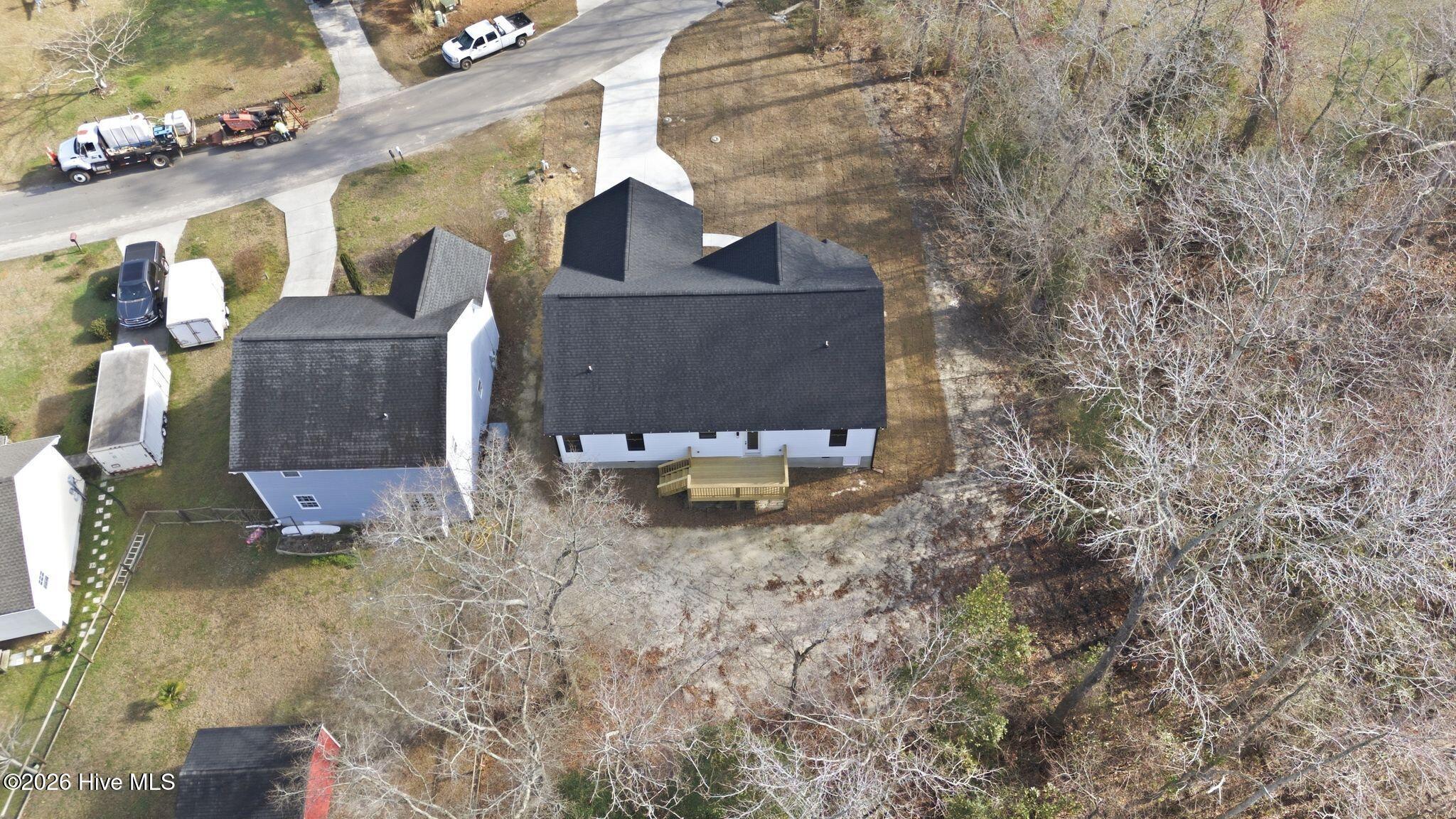 100559286 | Photo 47