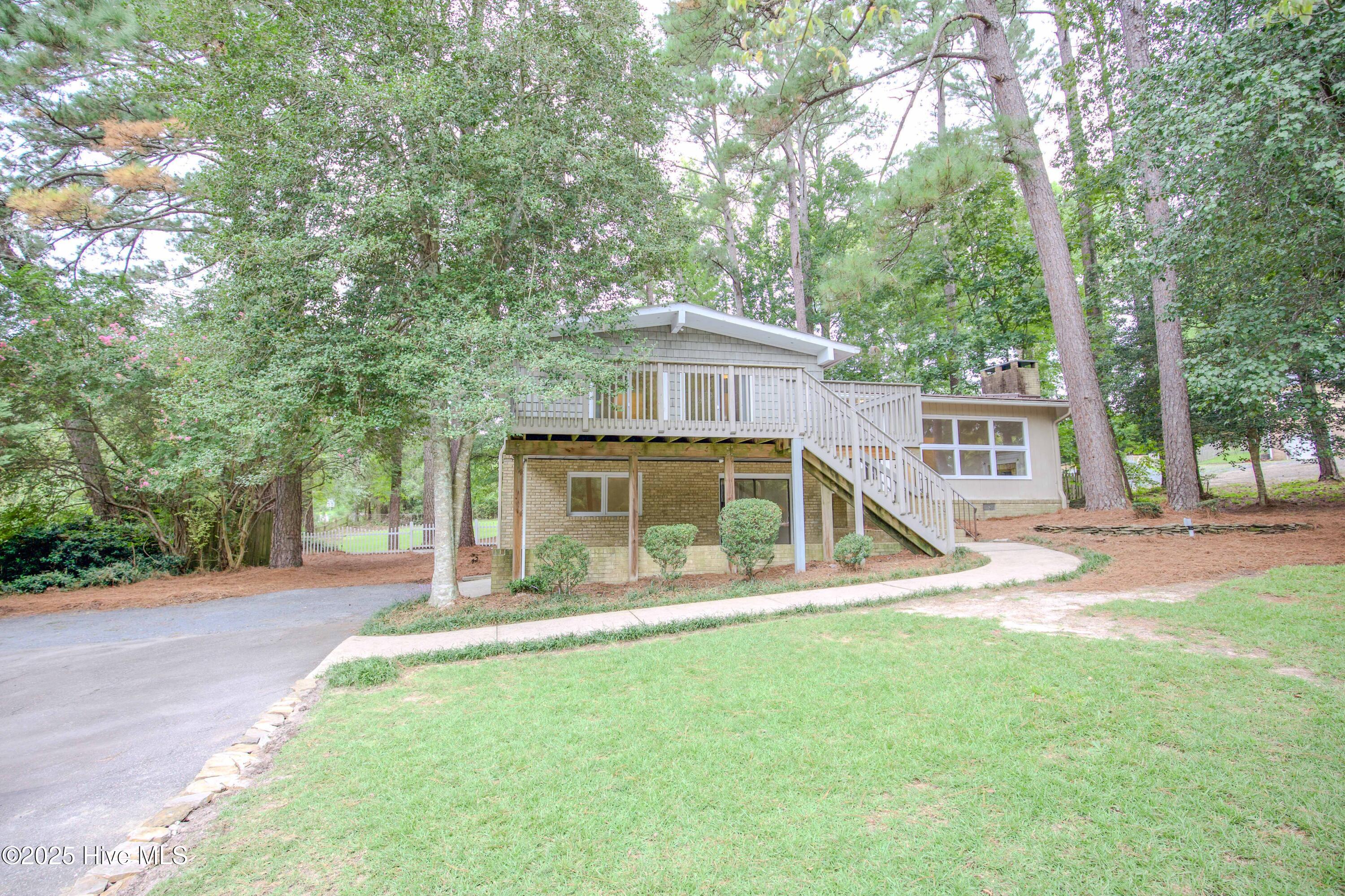 234 Lakeview Dr-3