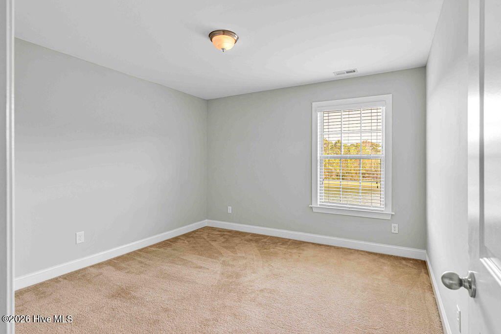 100566464 | Photo 34