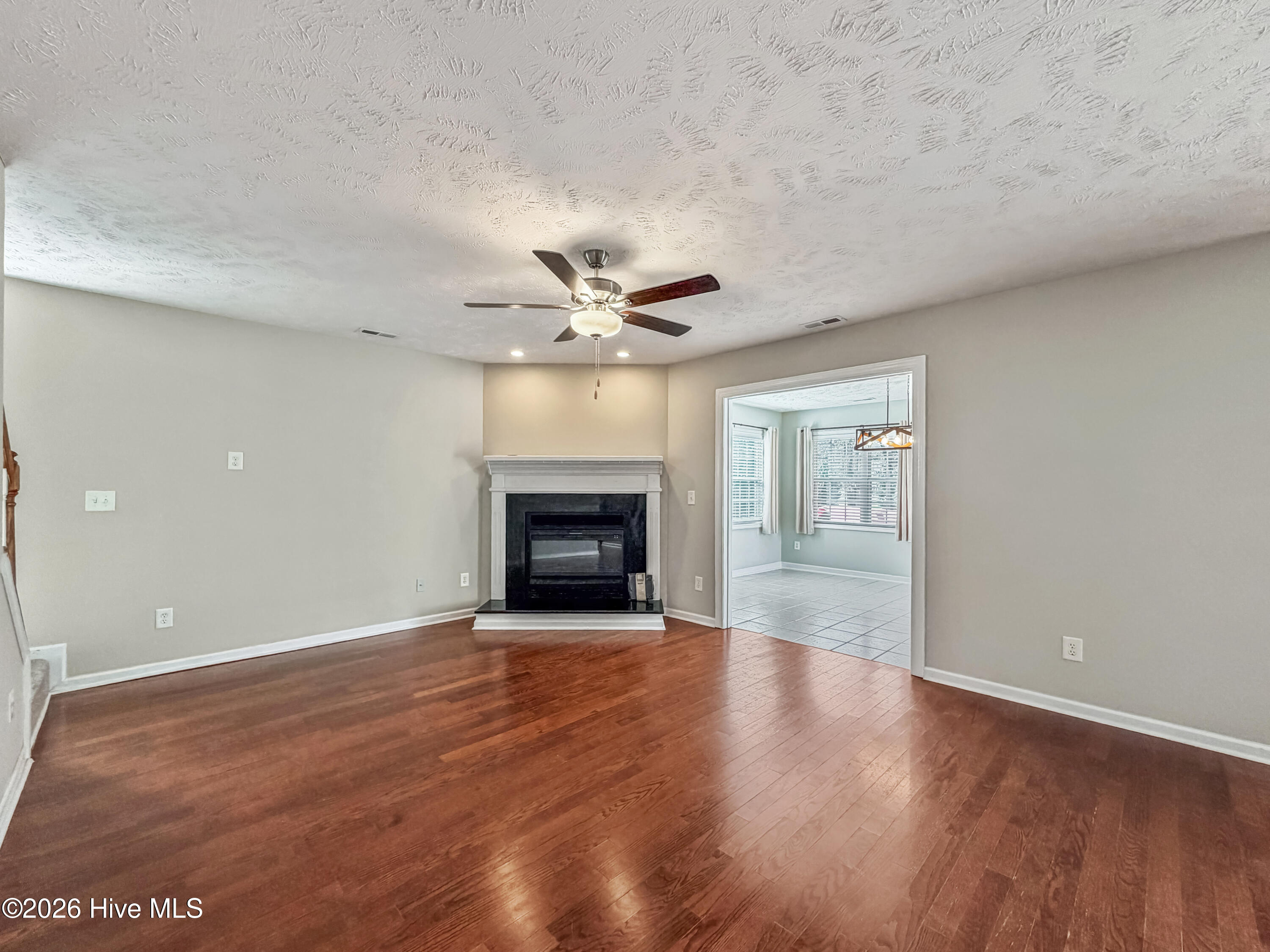 100564126 | Photo 18