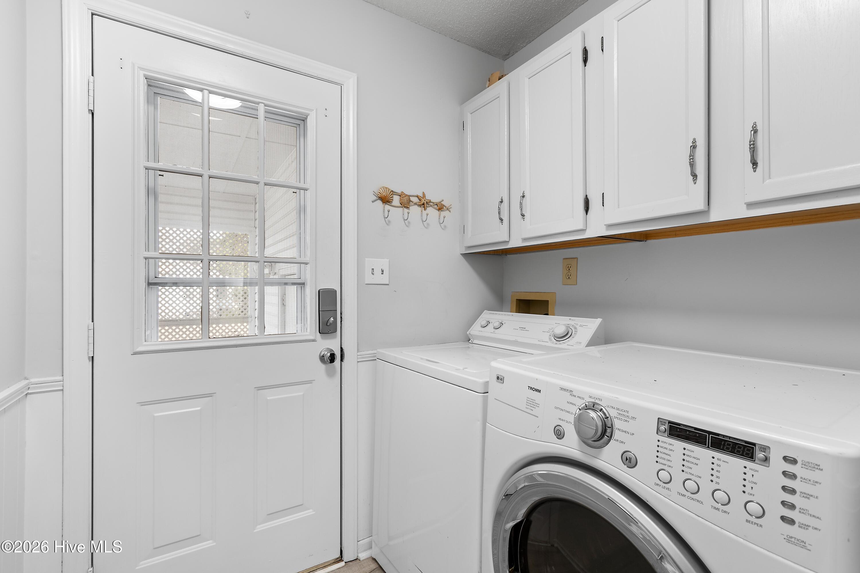 100550684 | Photo 15