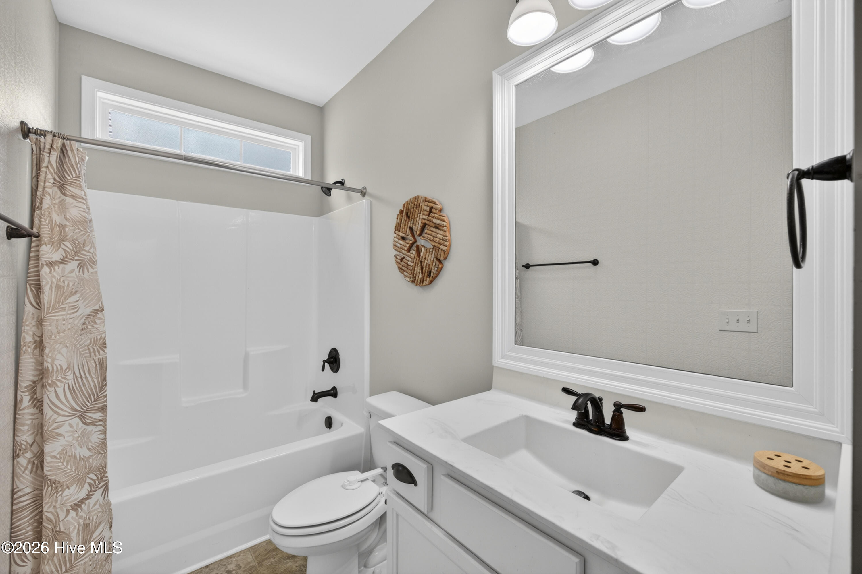 100567368 | Photo 39