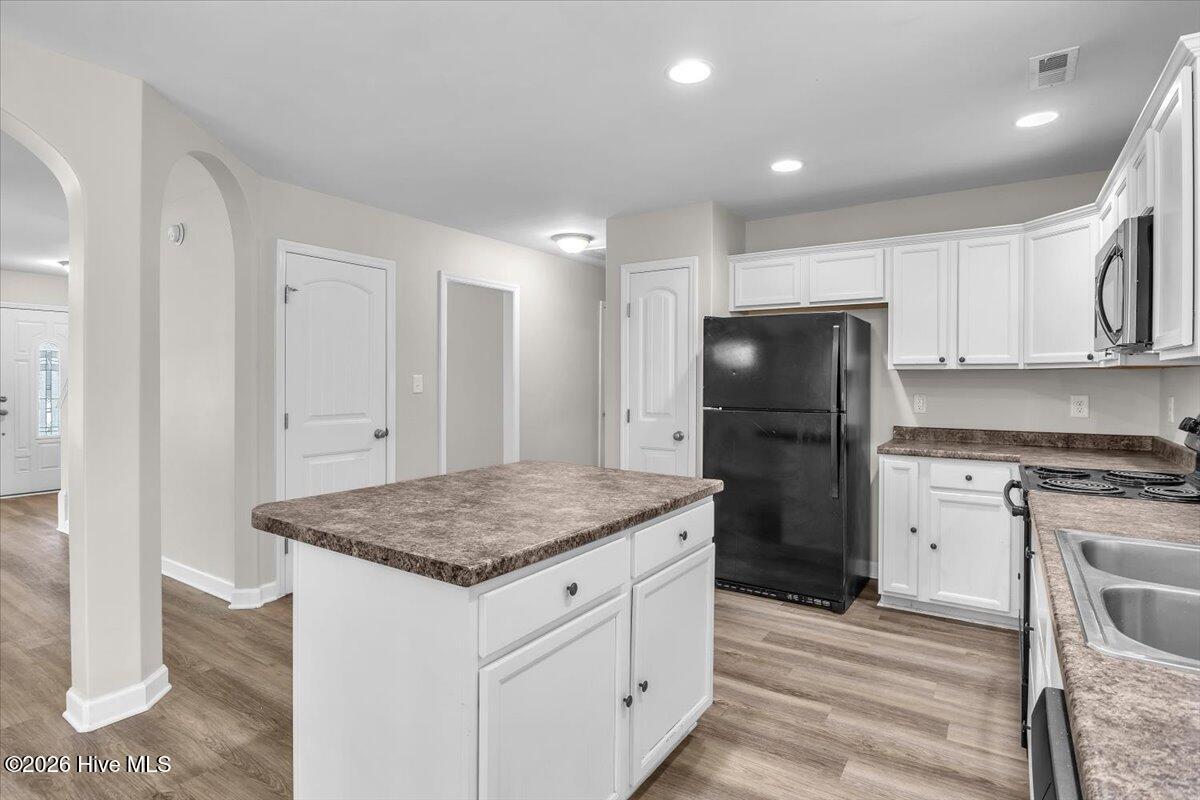 100565952 | Photo 11