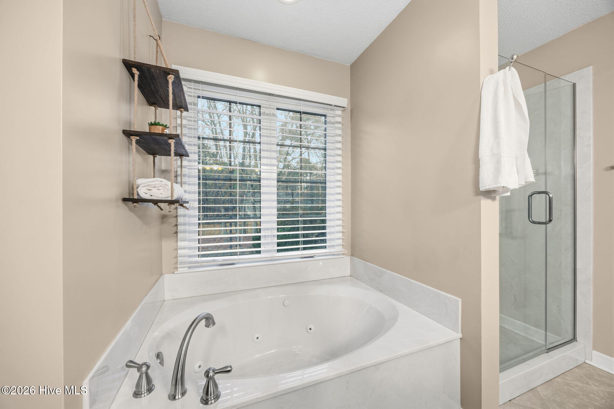 100534535 | Photo 25