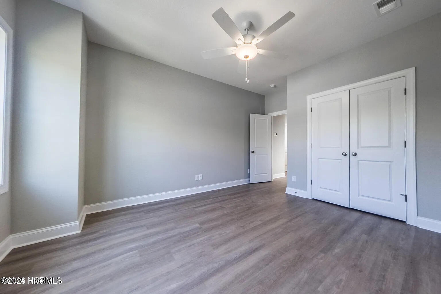 100528909 | Photo 41