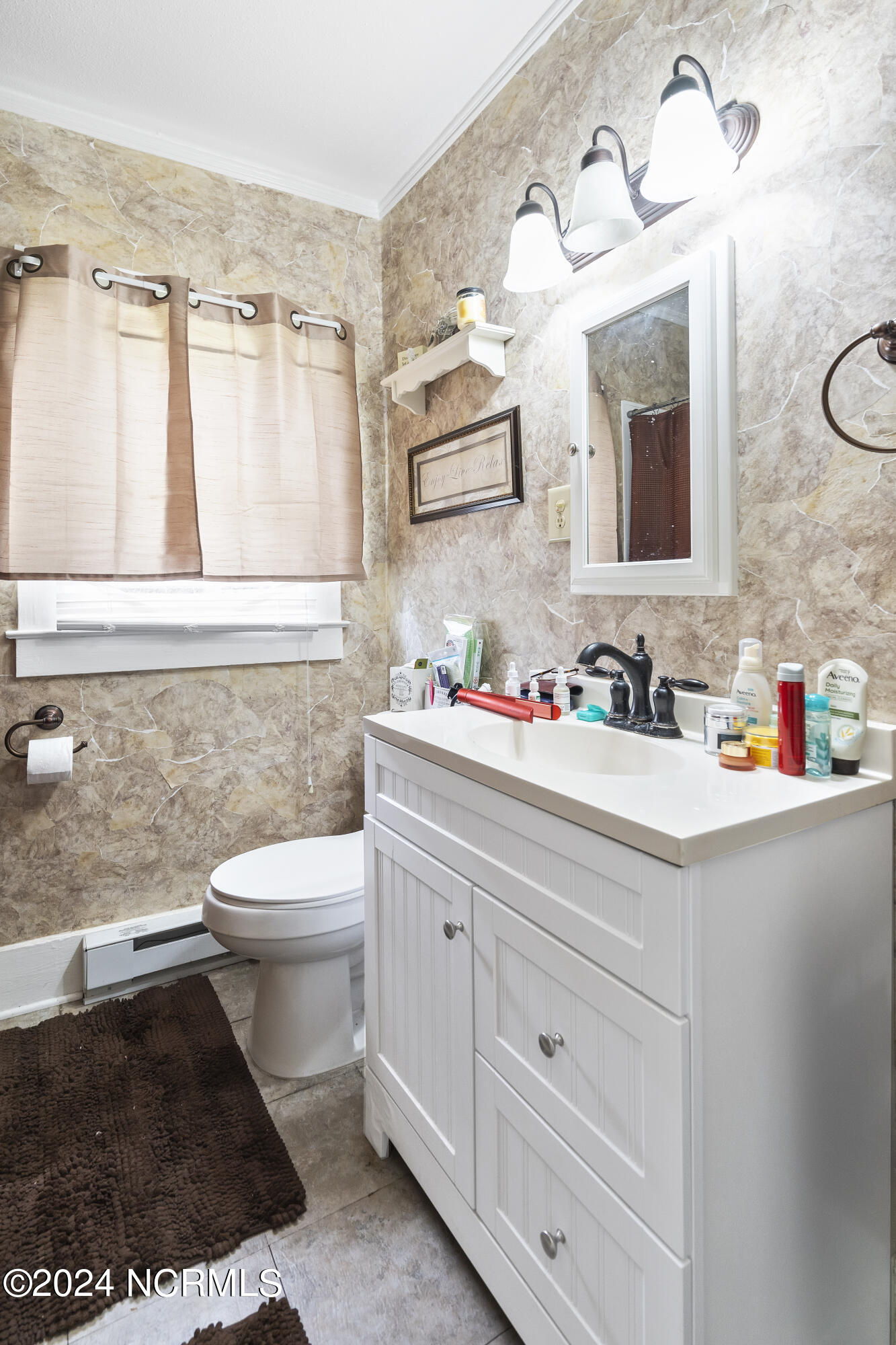 100488510 | Photo 25