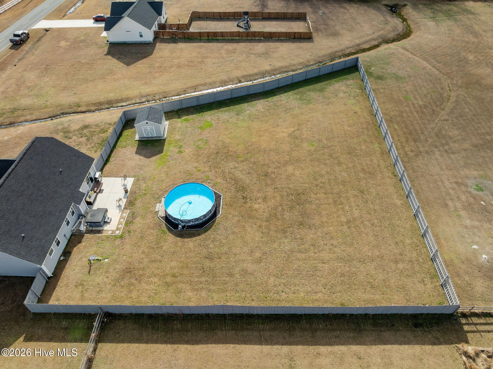 100548485 | Photo 46