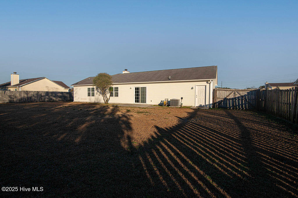 100546156 | Photo 24