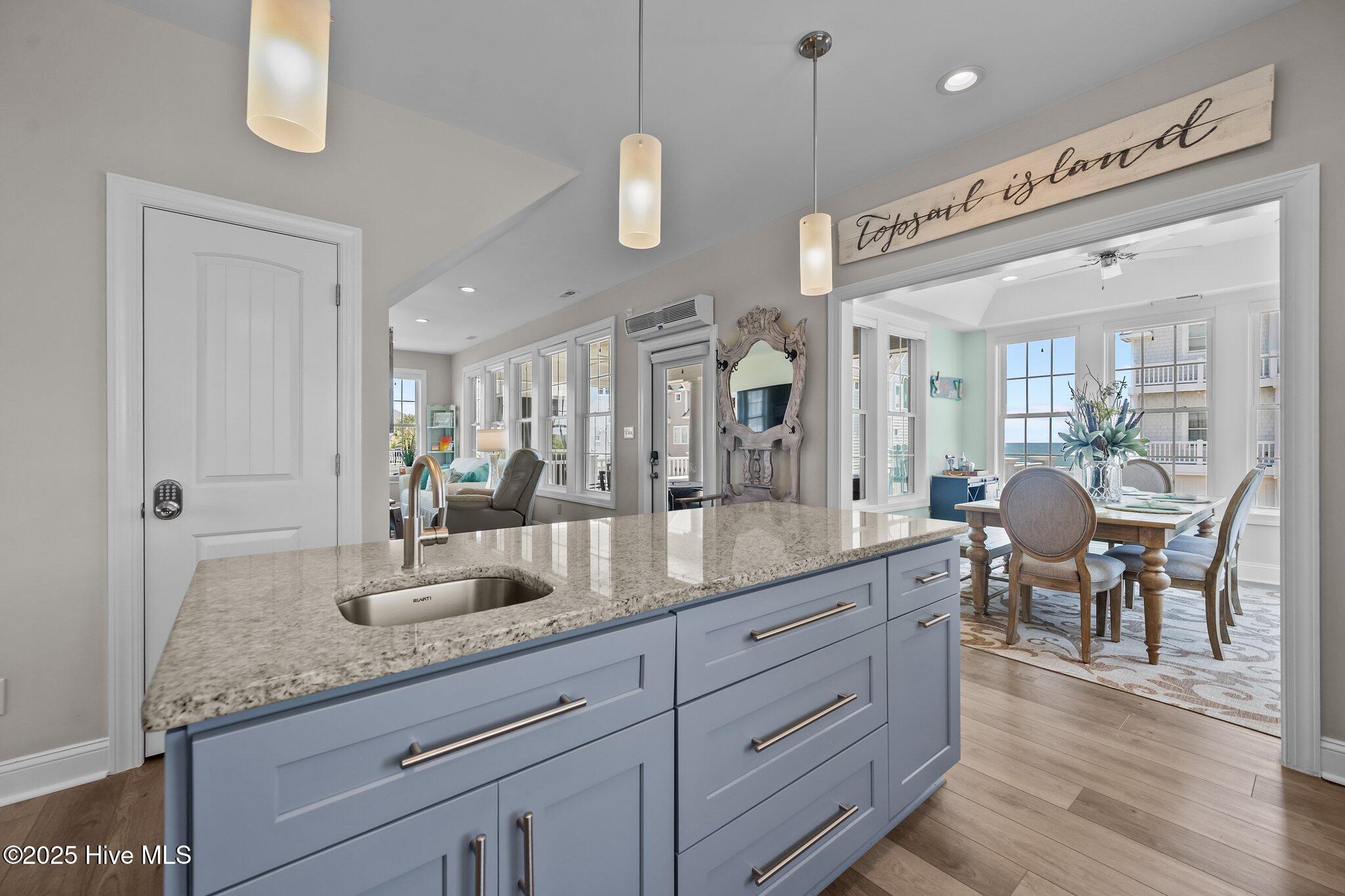 100514915 | Photo 19