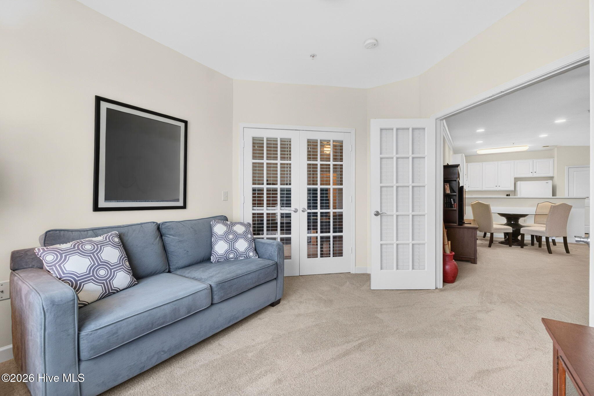 100568431 | Photo 12