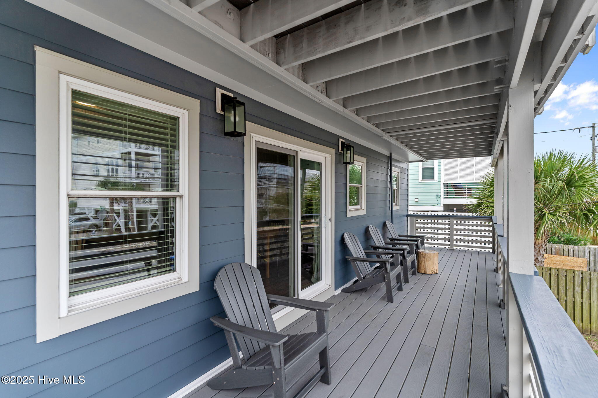 100526073 | Photo 50