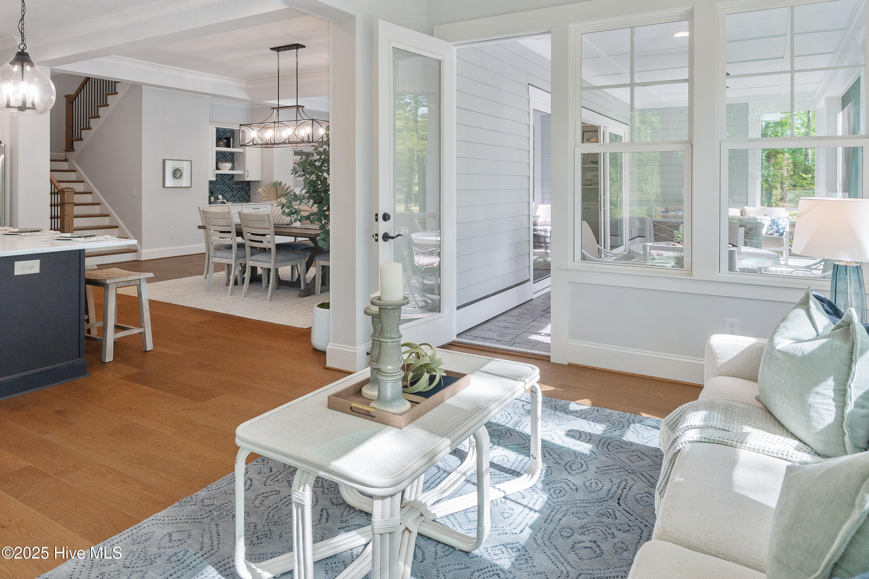 100487716 | Photo 21