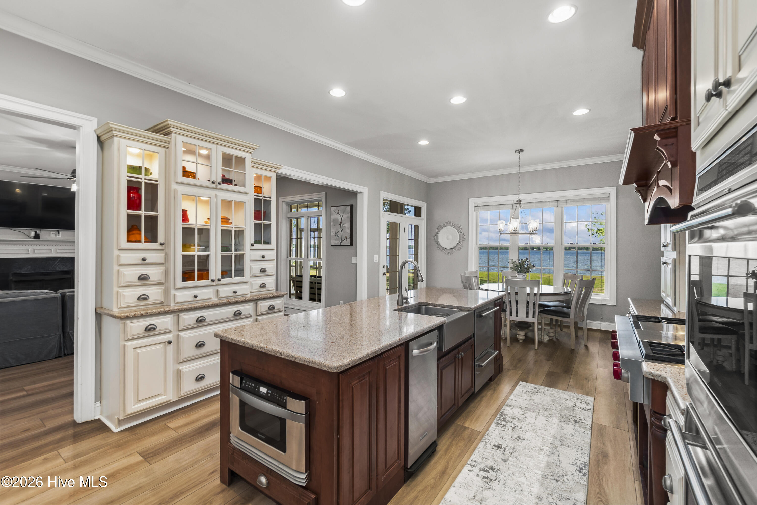 Gorgeous kitchen