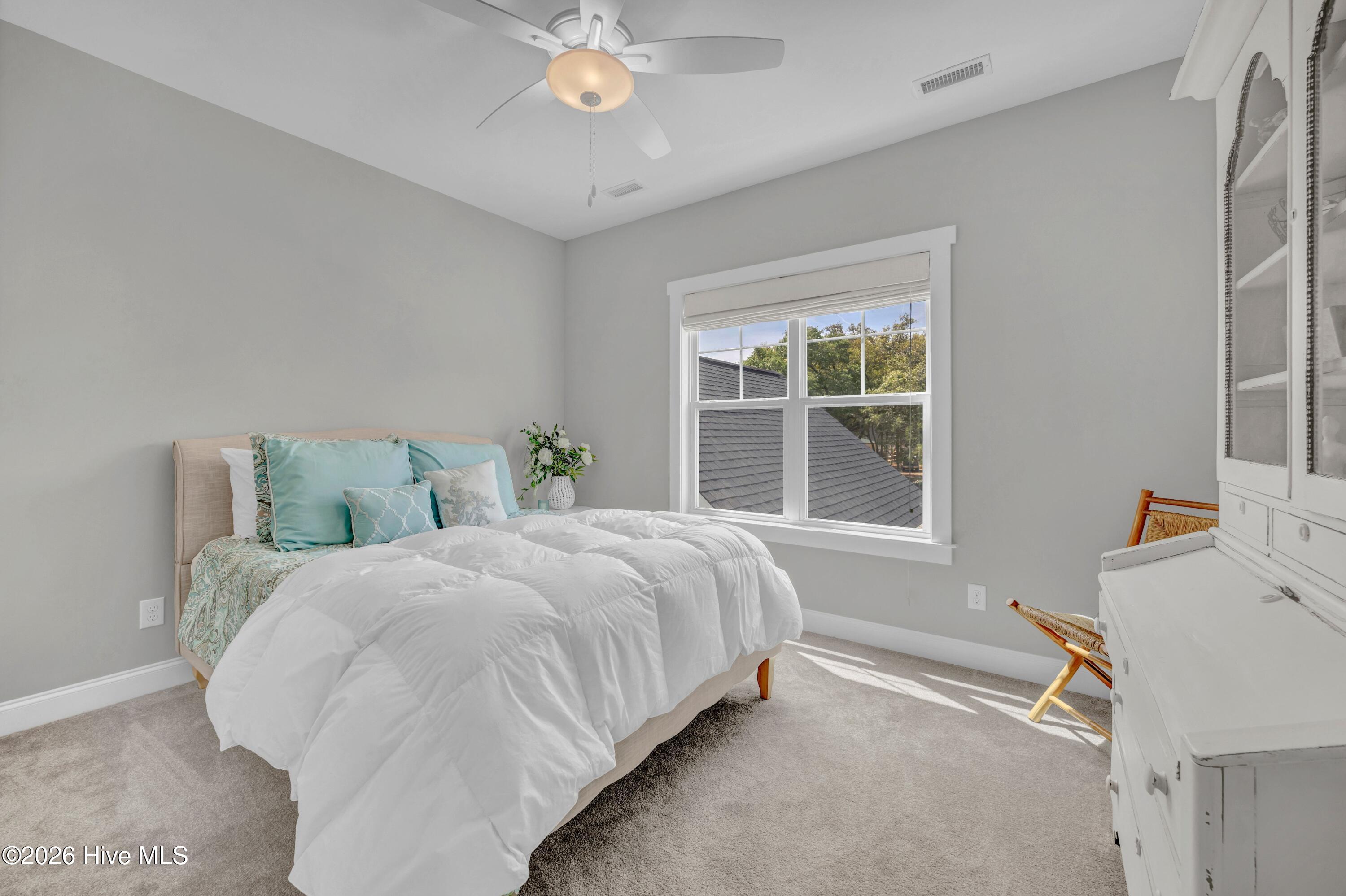 100566048 | Photo 58