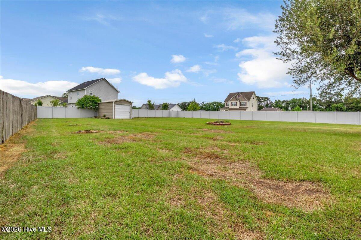 100570228 | Photo 36