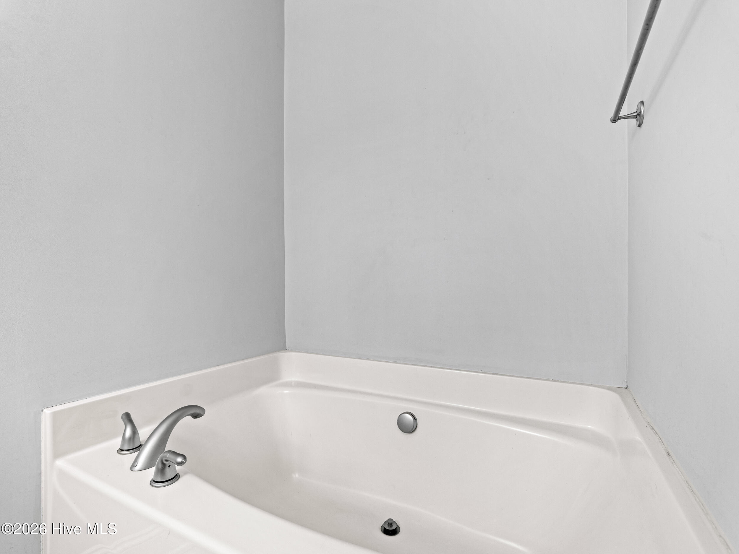 100566997 | Photo 36