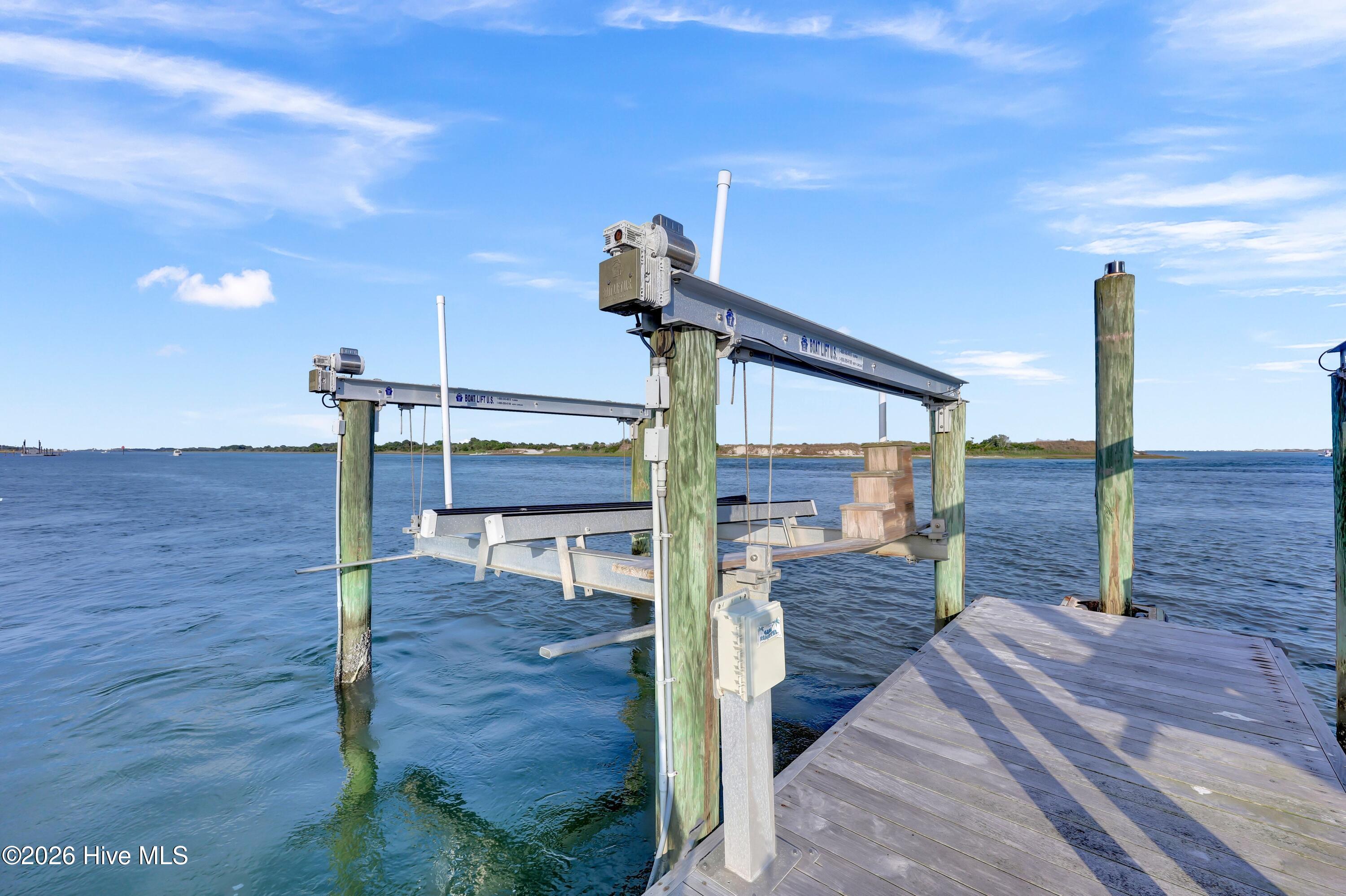 100569484 | Photo 11