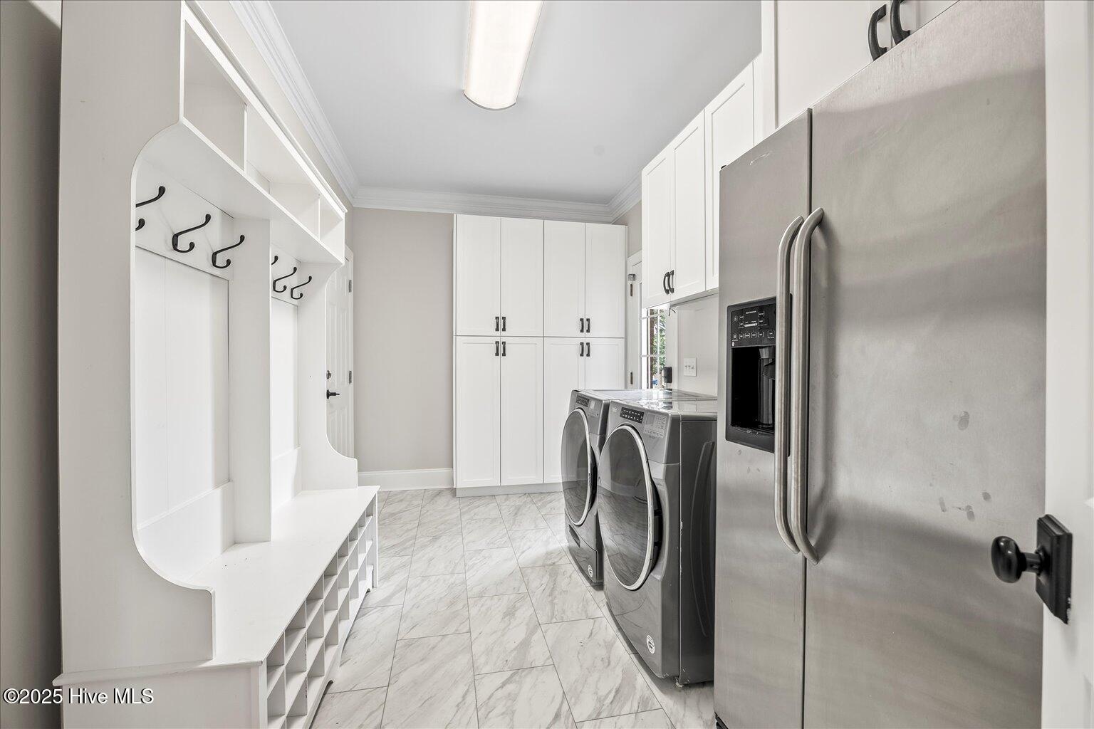 100536137 | Photo 25