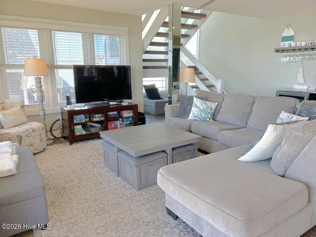 100556591 | Photo 15