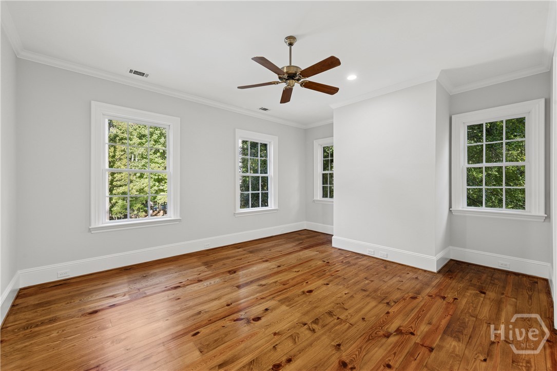 Bedroom 4 En-Suite Bath